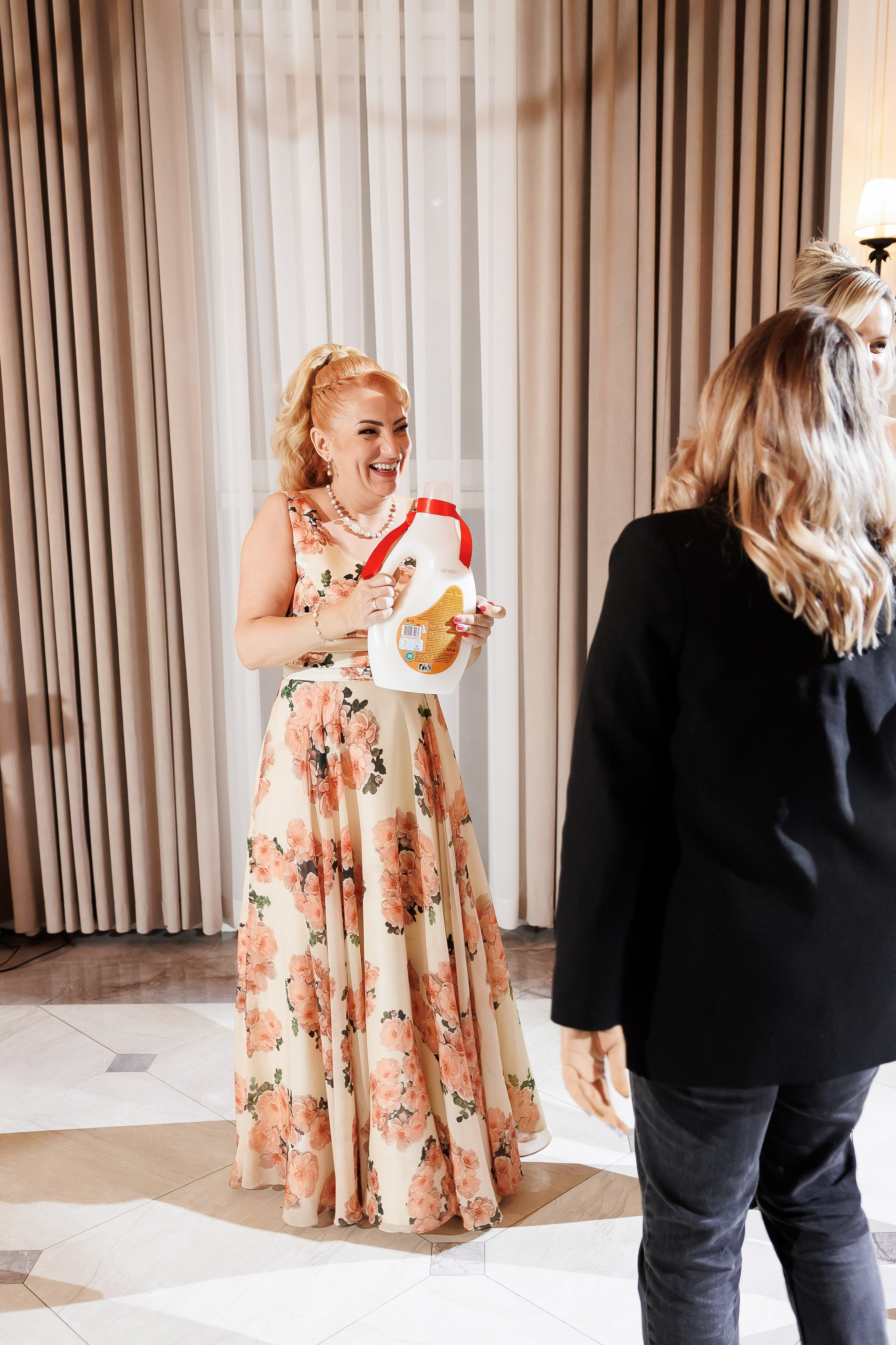 Serghei & Erica — Queen Residence. Servicii Foto și Video 067188353