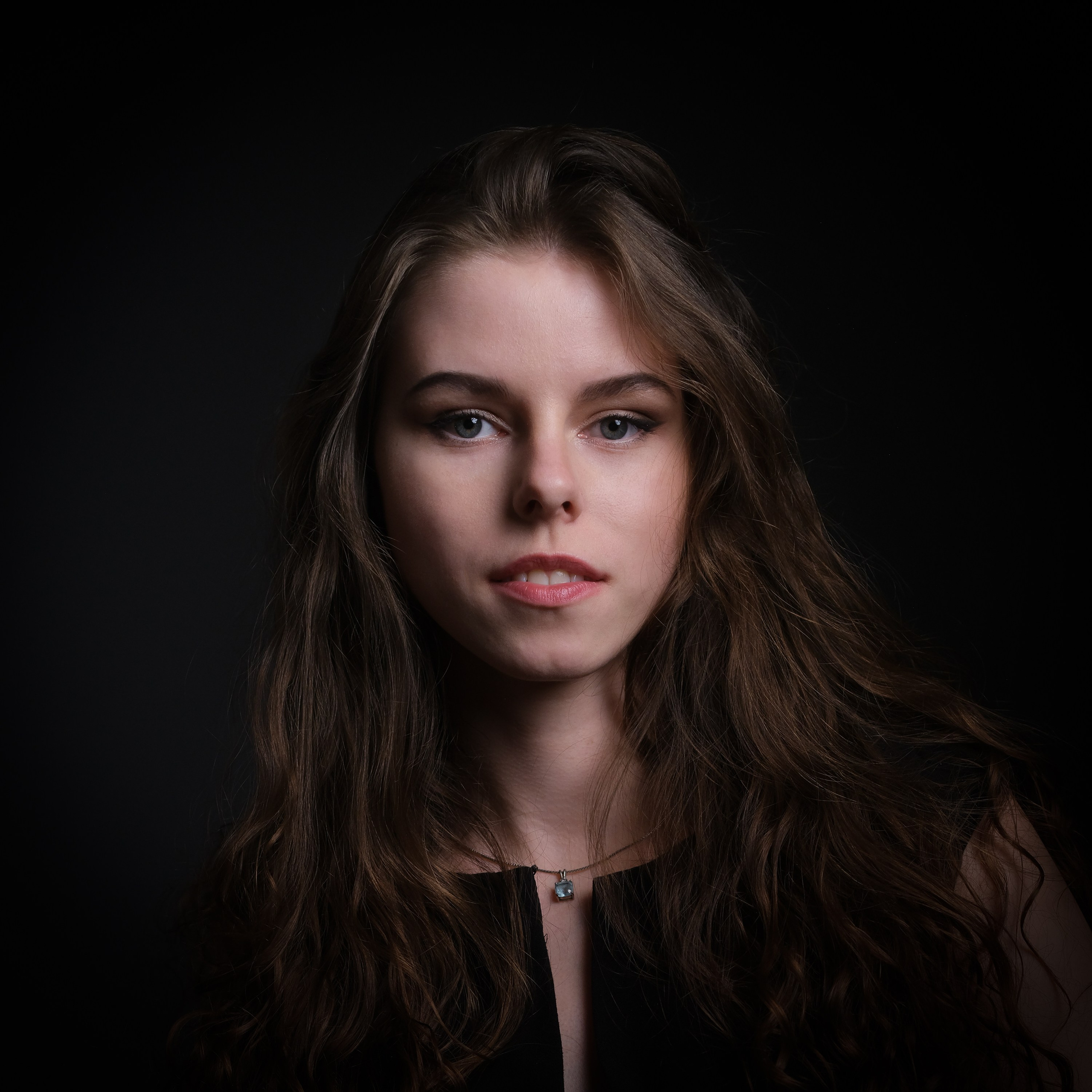 CILVĒKI. Fotogrāfs Rīgā Aivars Tipsis