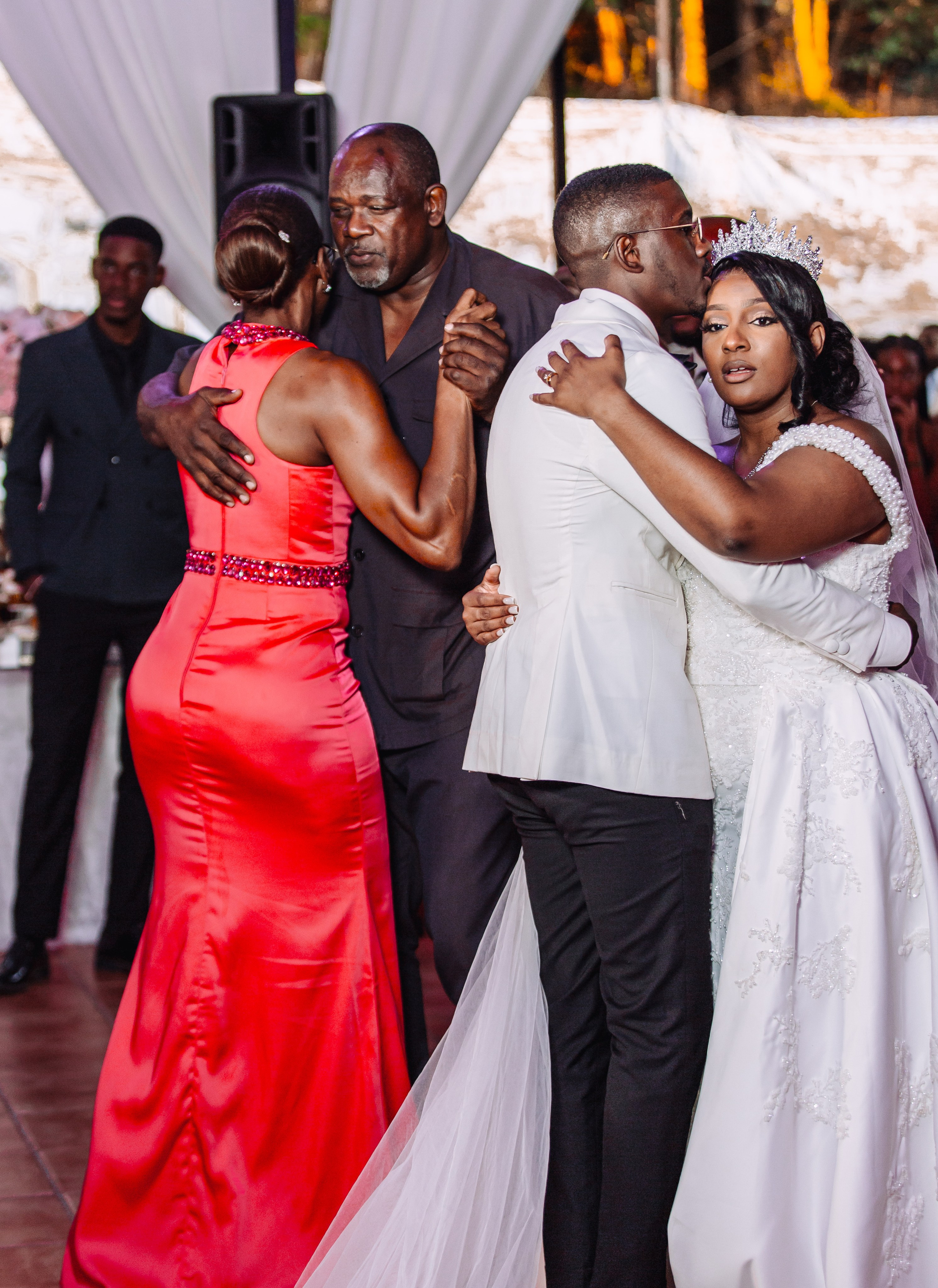 Maria & Nuno. Fazemos o seu casamento ser lembrado por gerações