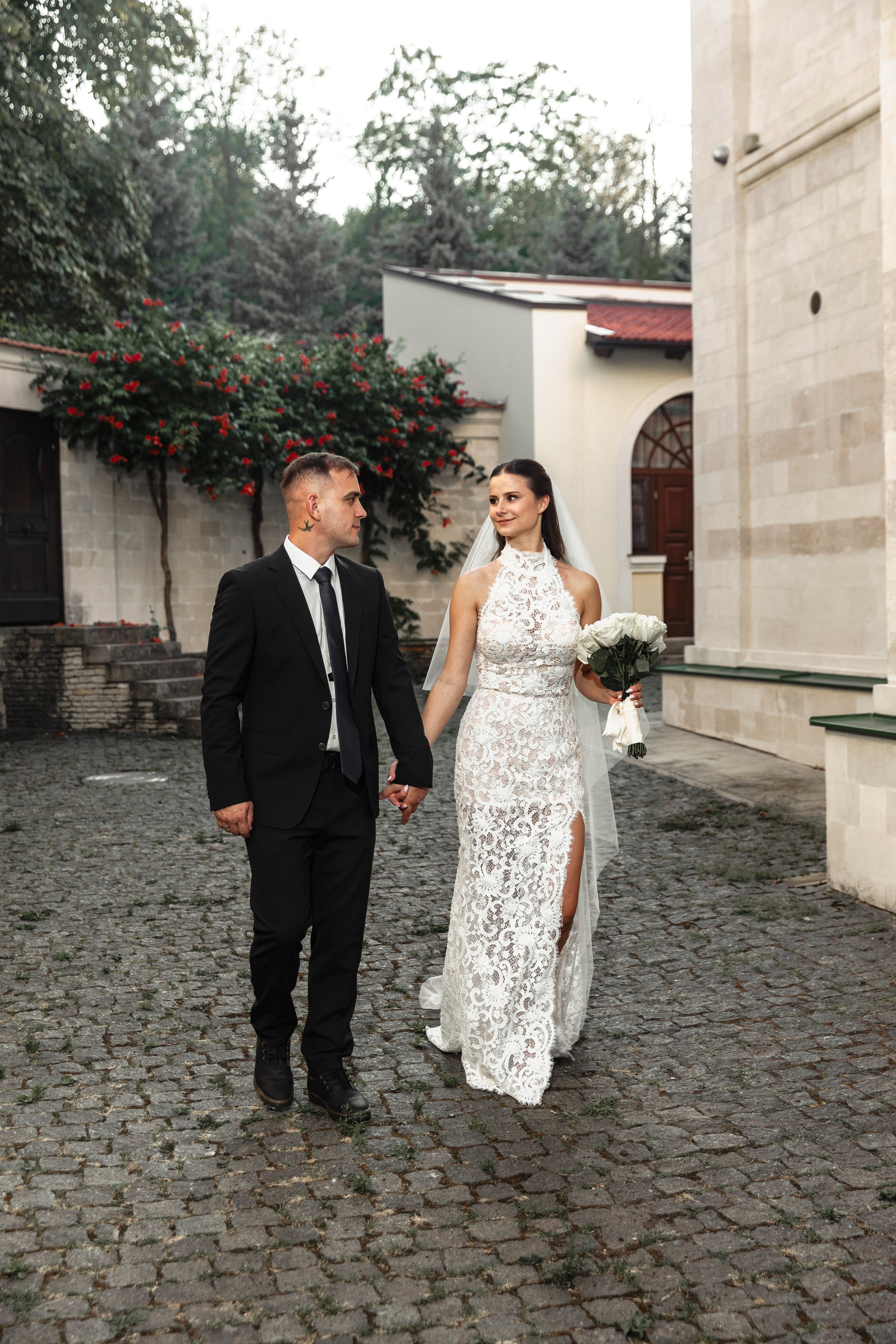 Daniel & Nicoleta. BUREA PRODUCTION