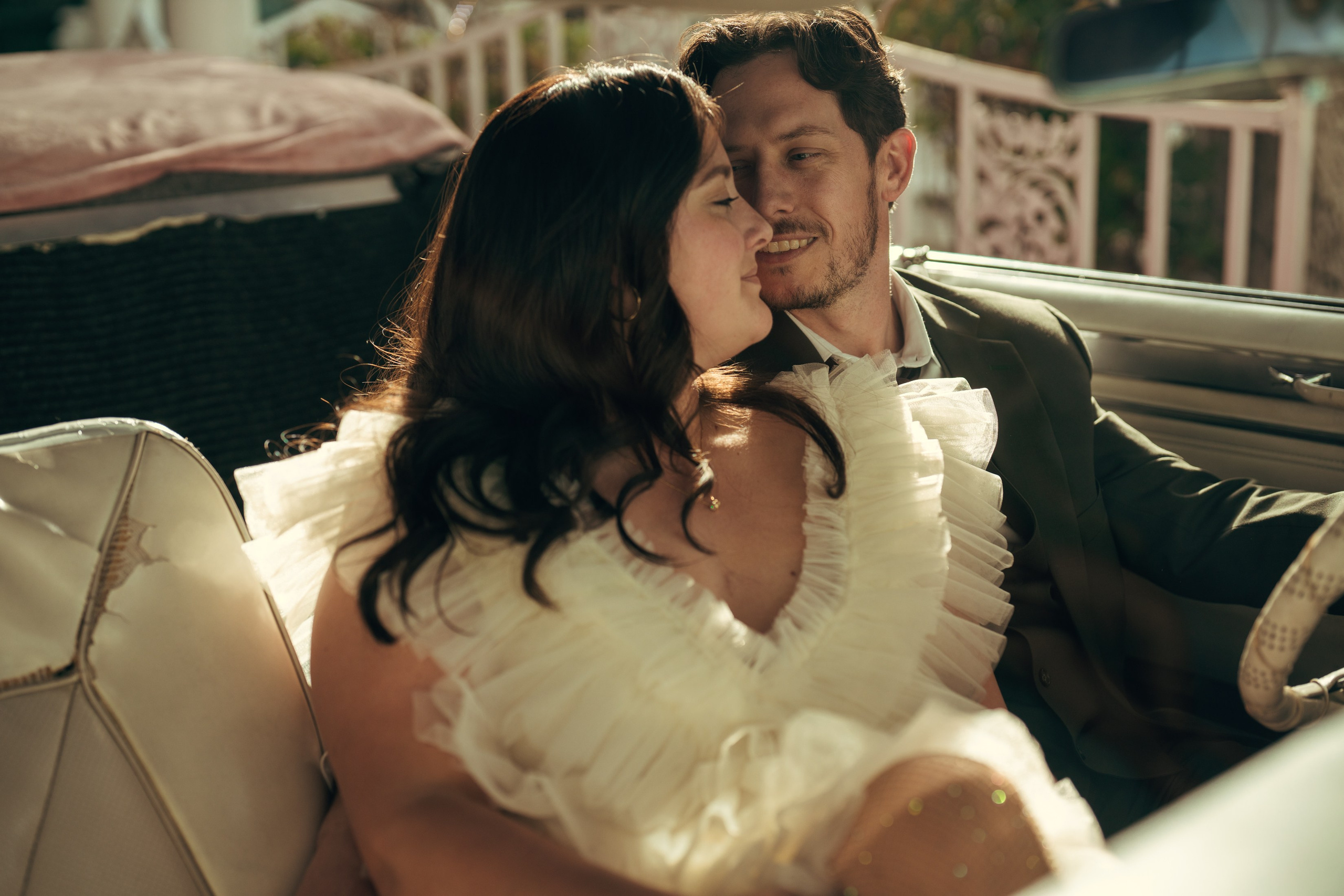 Grace&Jesse. Wedding & elopement photographer Viktoriya Kravtsov. Las Vegas