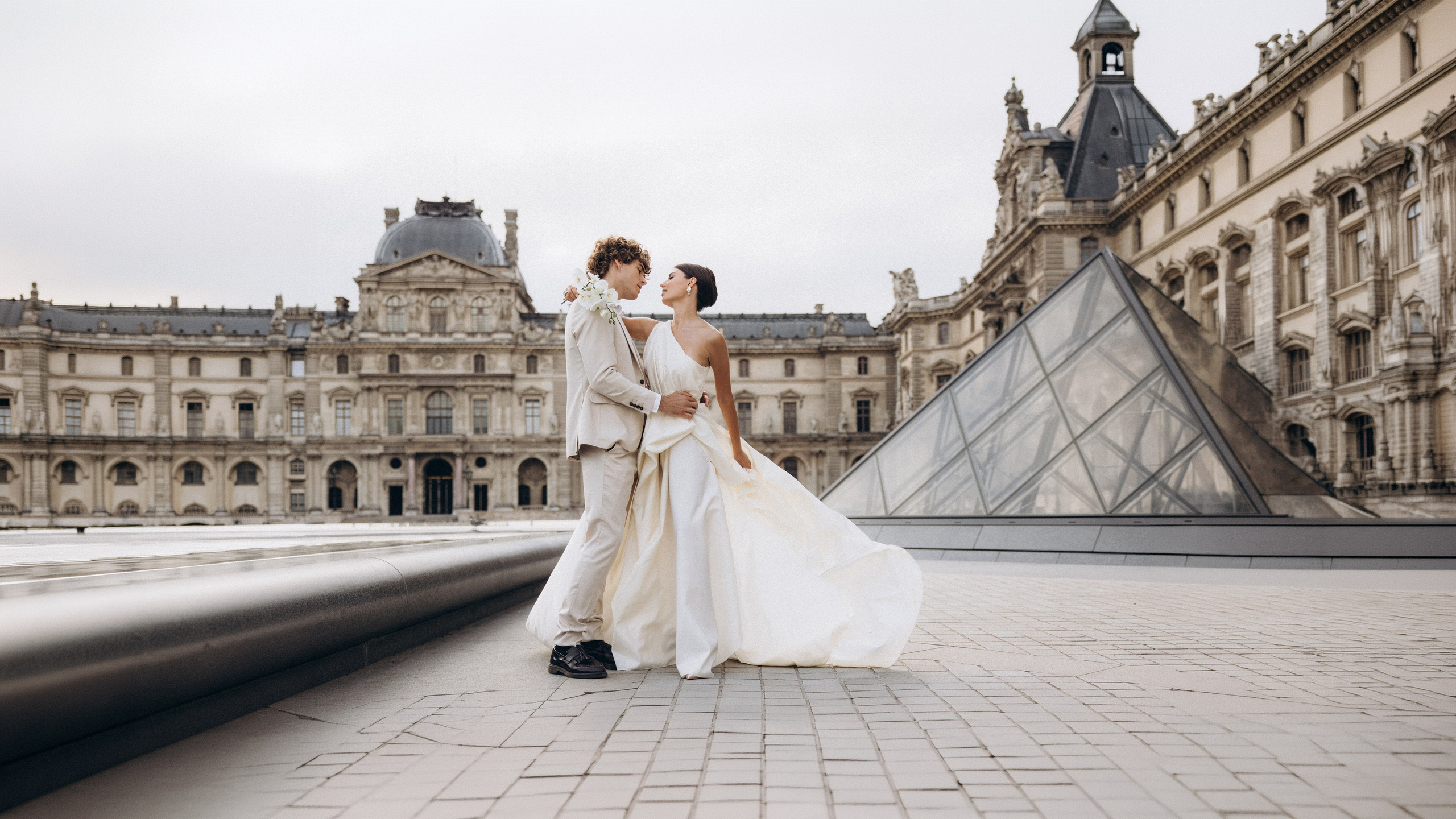 Paris Elopement Photographer | Elegant Elopement in France. Eugénie Smirnova — Wedding & Elopement Photographer in Southwest France