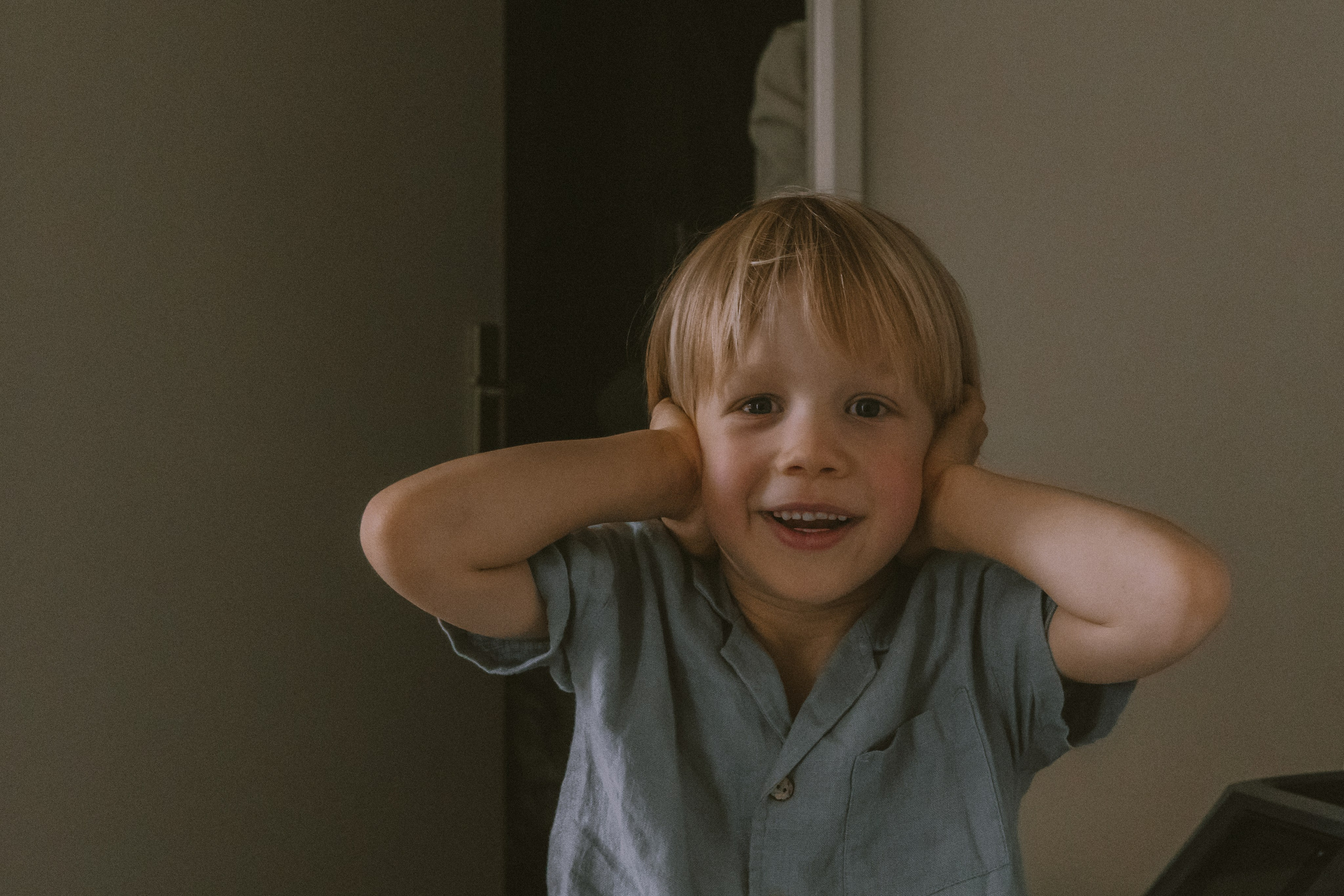 Family At Home Photoshoot in Paris | Natural Lifestyle Photography. Paris Wedding Photographer