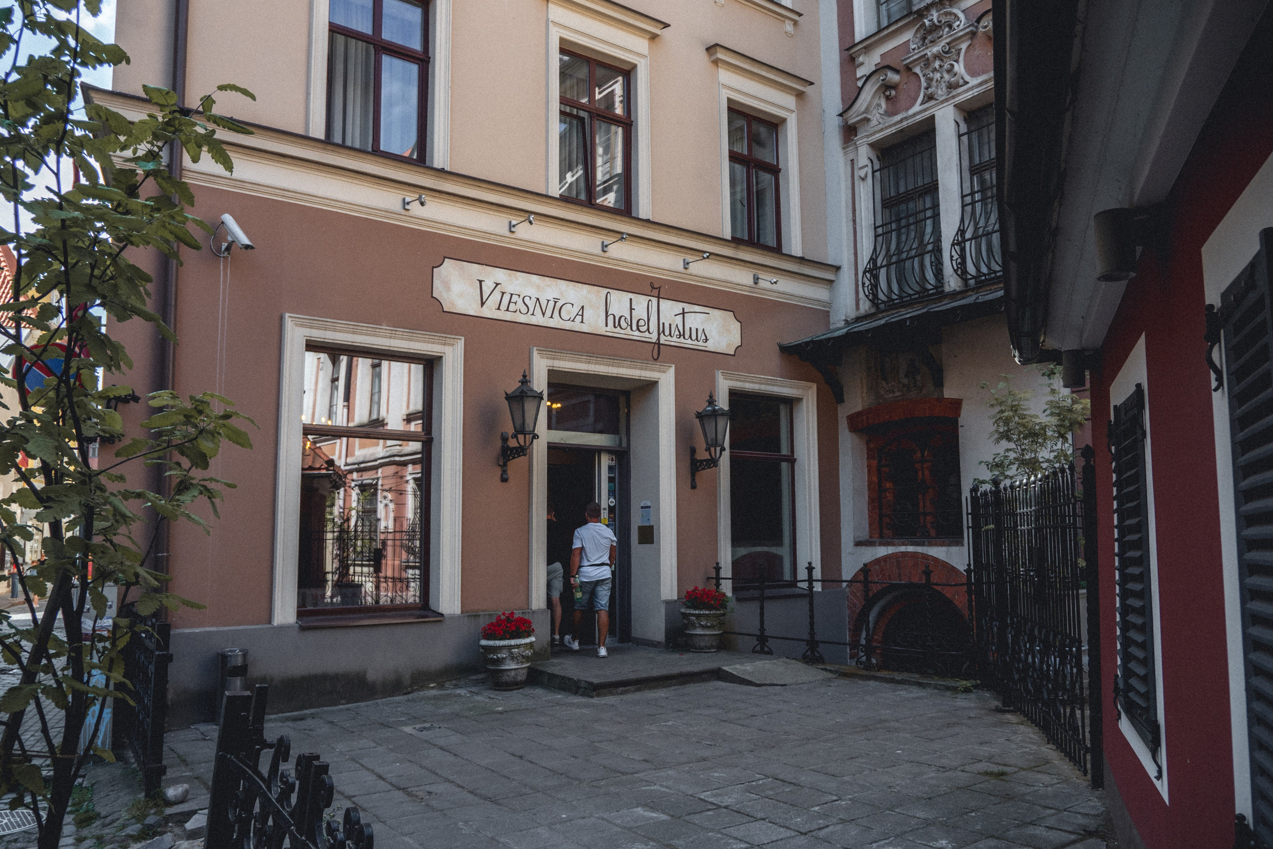 Voyage à Riga. Photographe sur Cote d’Azur. Portraits de familles, couples, enfants, événements