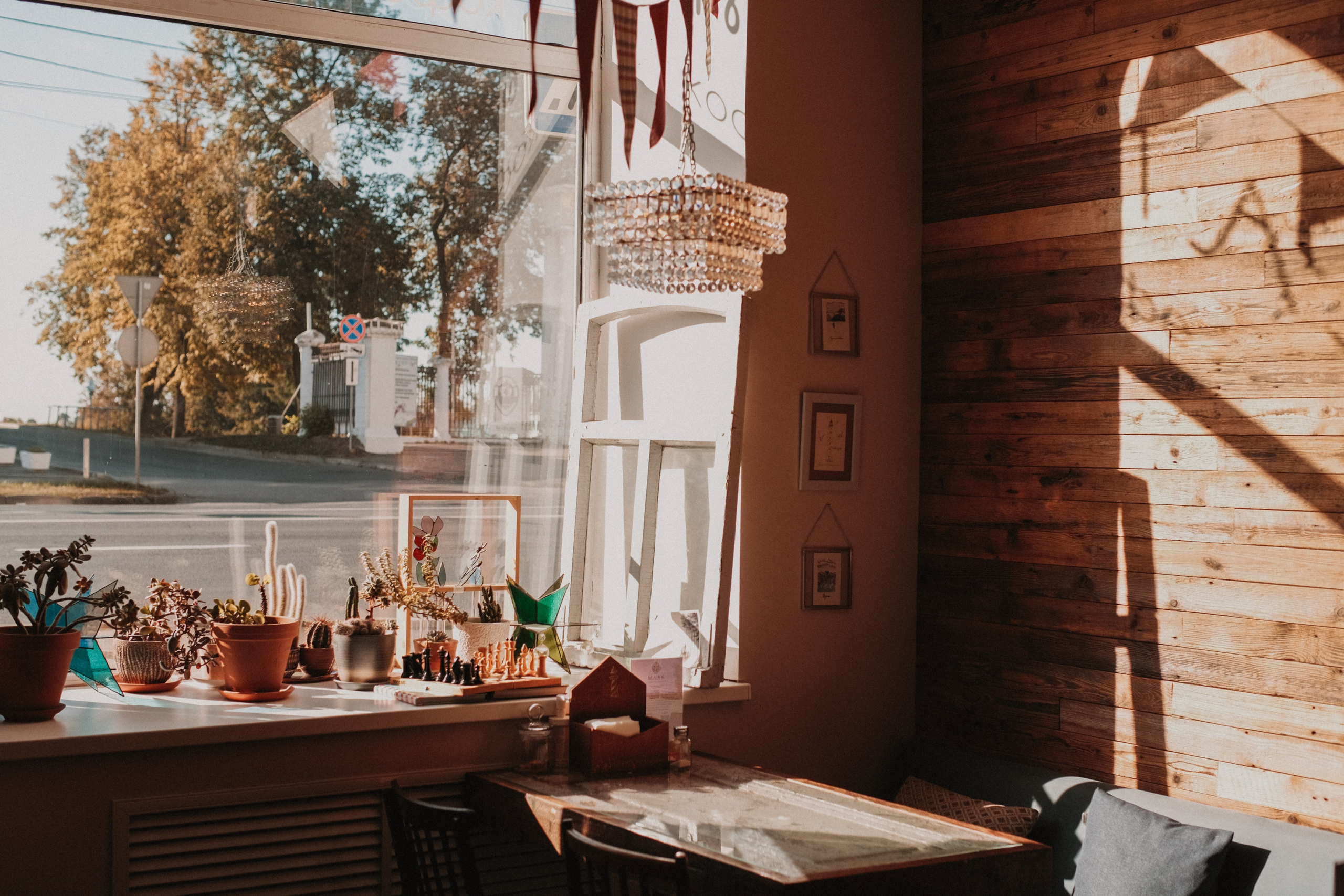 Lighthouse Coffeeshop. Lens Captures Life