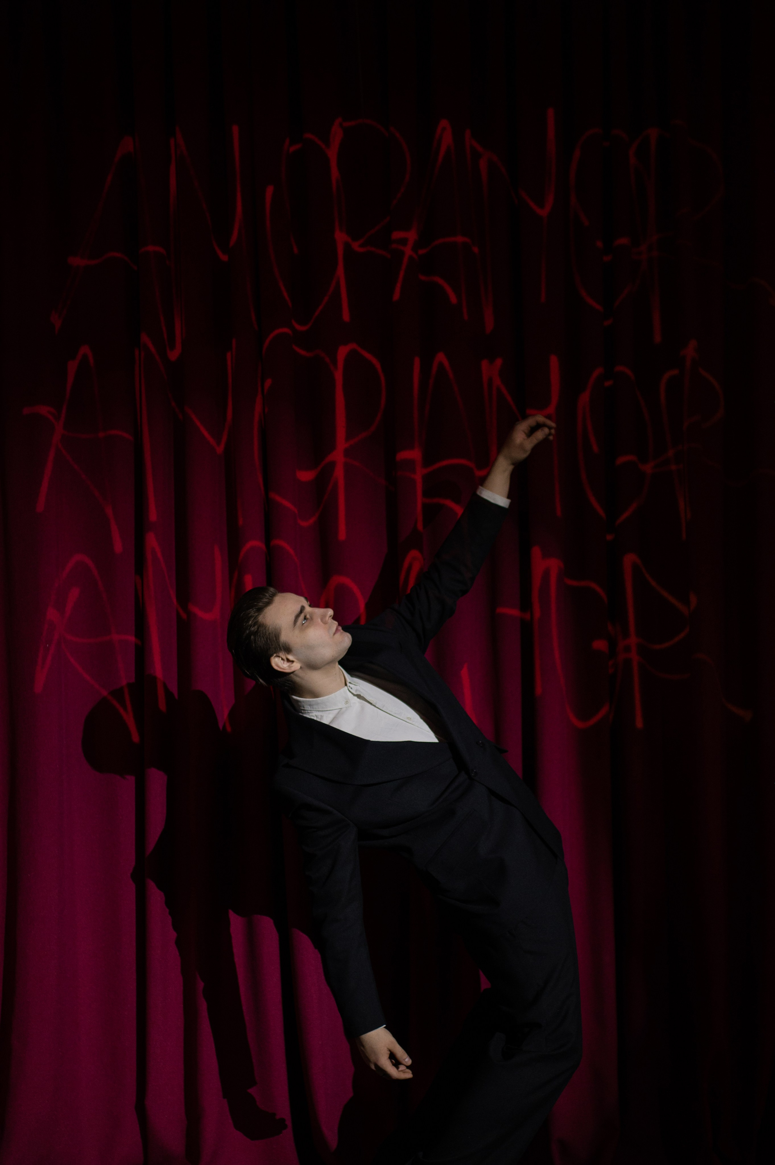 RED. Wedding and commercial photographer