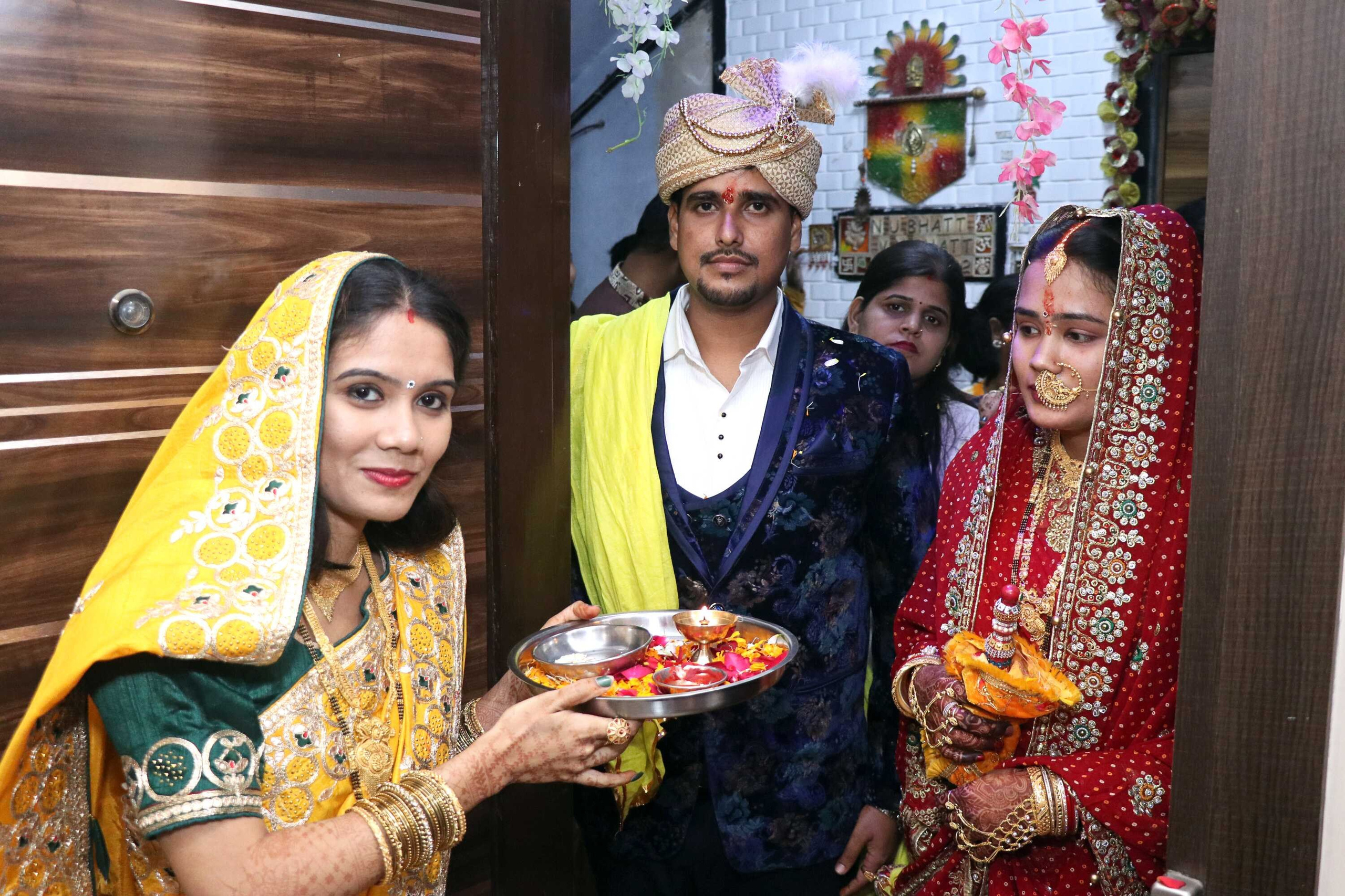 SHASHIKANT WEDS ROSHANI. “Ajay Digital Photo Studio — Capturing Timeless Wedding Moments”