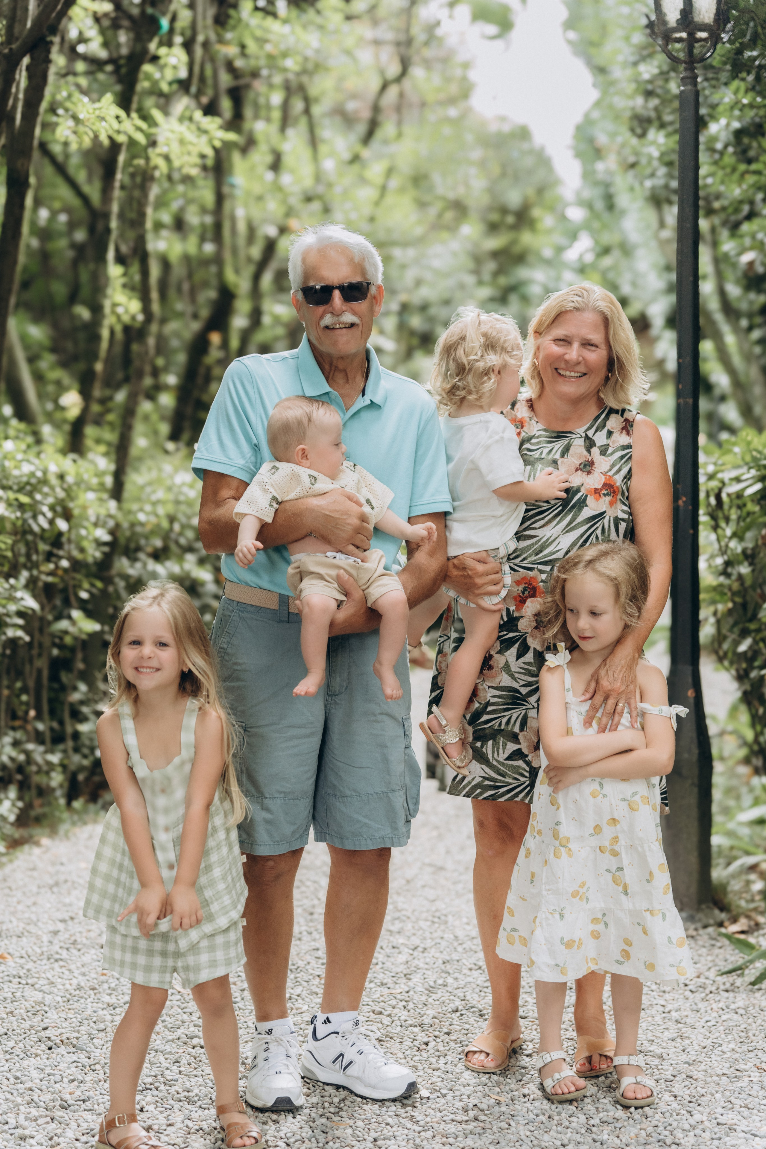 Family moments in Como Lake. PHOTOGRAPHER IN ITALY