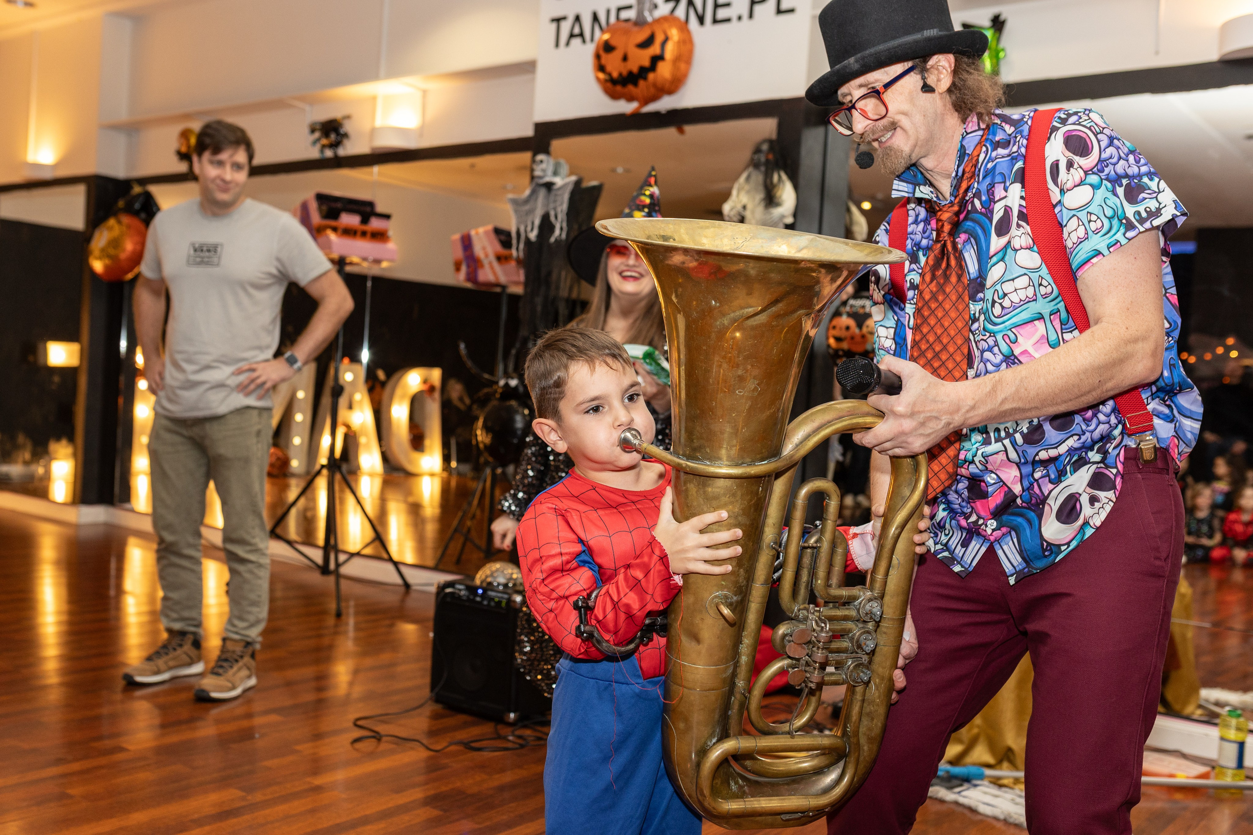 Leo dance studio Helloween 2025. Семейный и детский фотограф в Варшаве Мила Бобровская