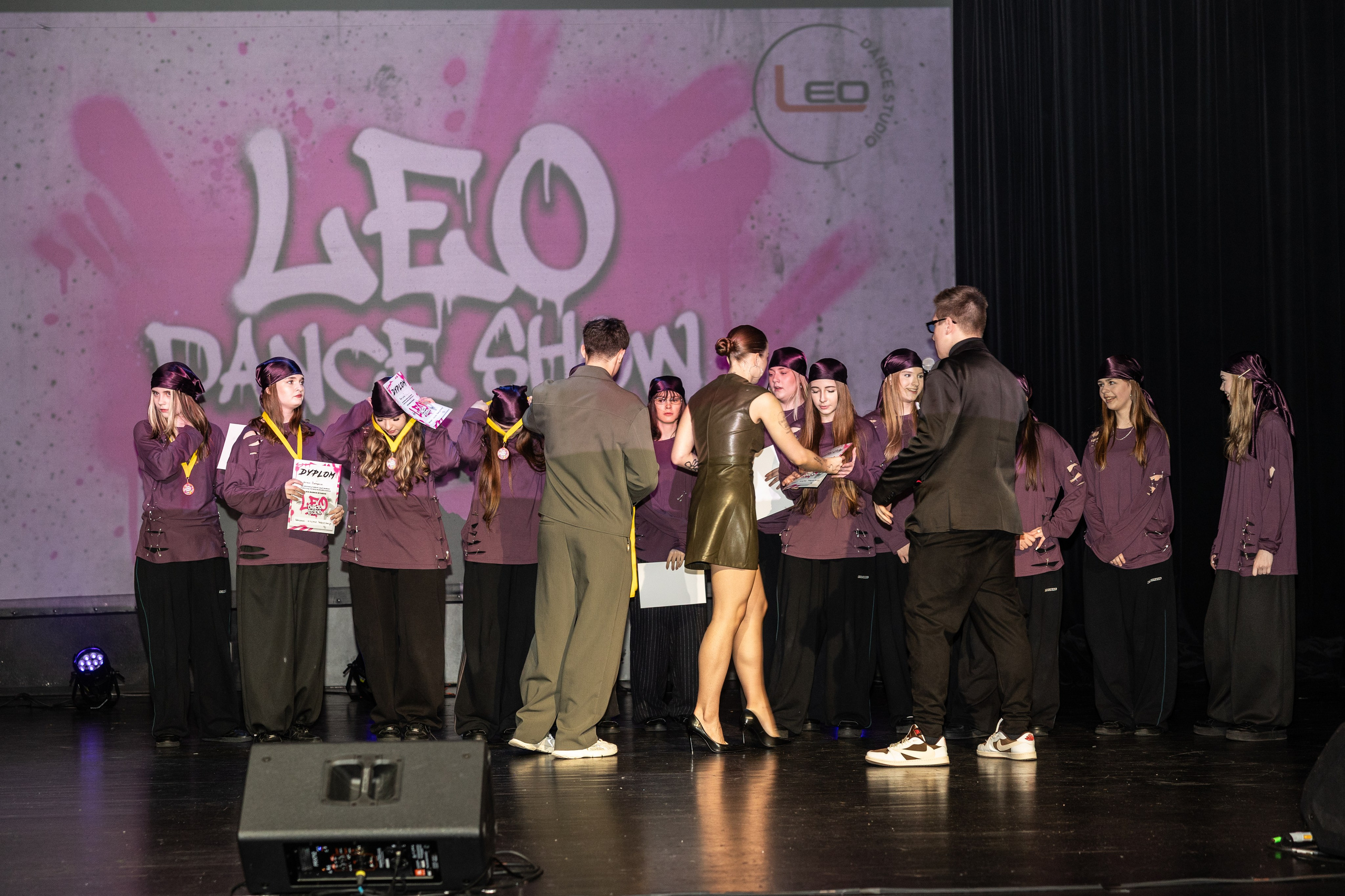 LEO DANCE SHOW WINTER 2025. Семейный и детский фотограф в Варшаве Мила Бобровская