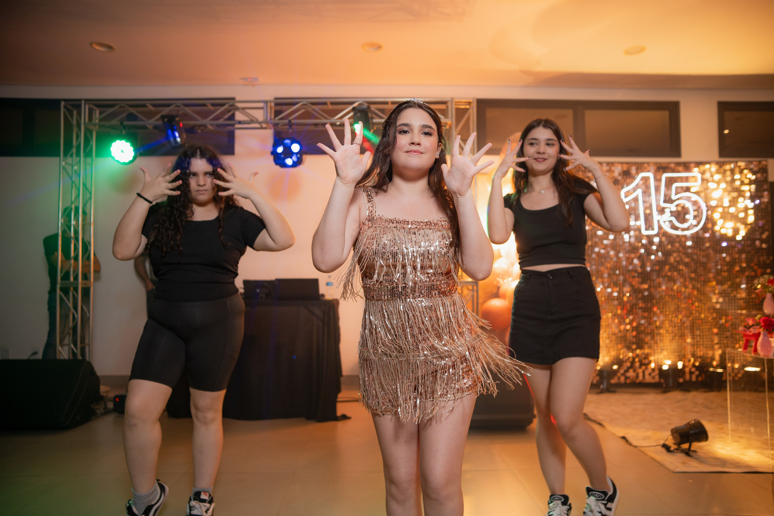 Maria Laura — Villa de León / Bauru SP. Robson Colaço