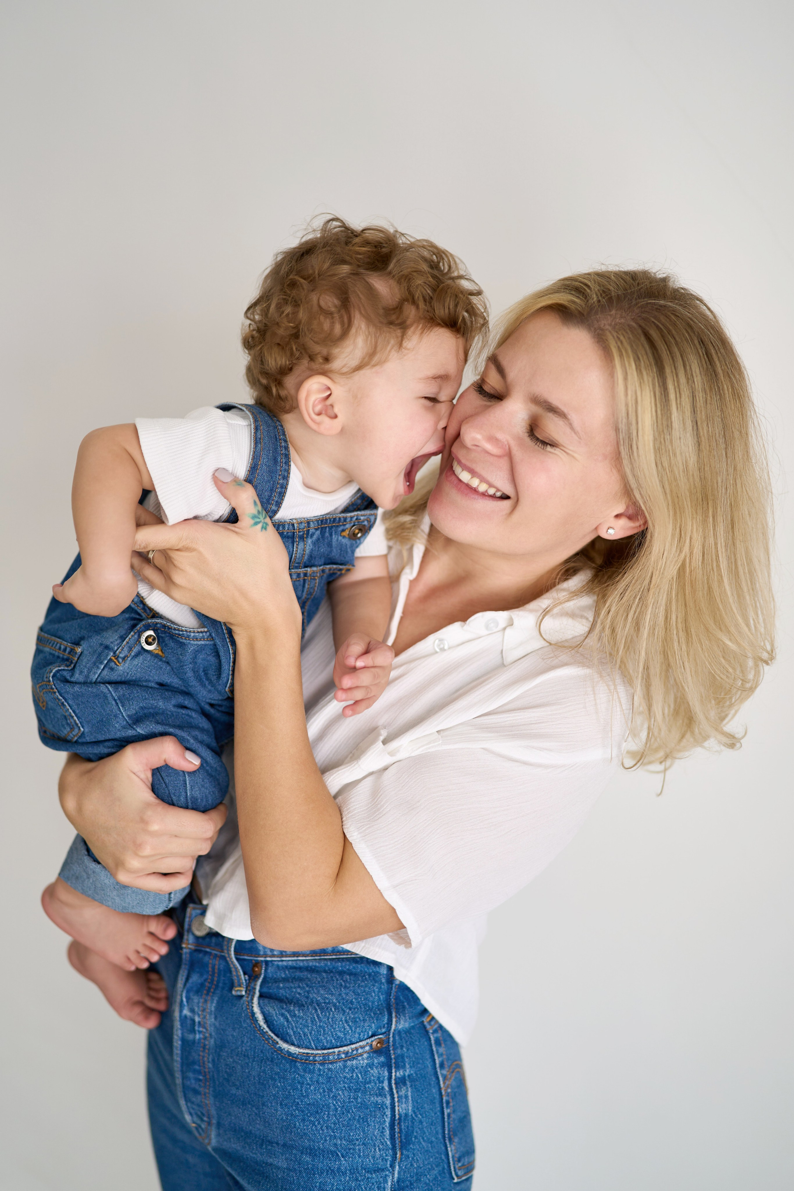 Gilad is 1 year old. צלם אלכס ברט בישראל