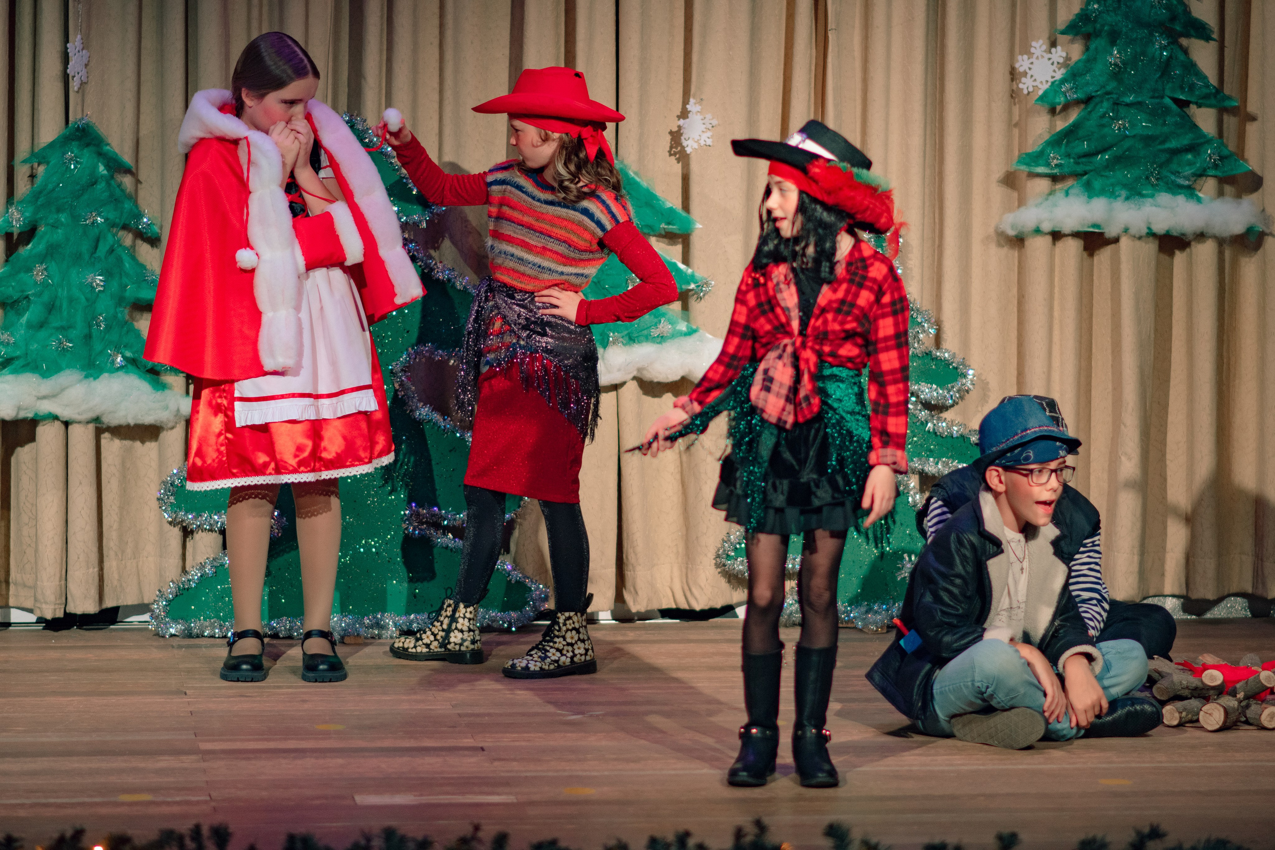 Театральная студия. Семейный и детский фотограф