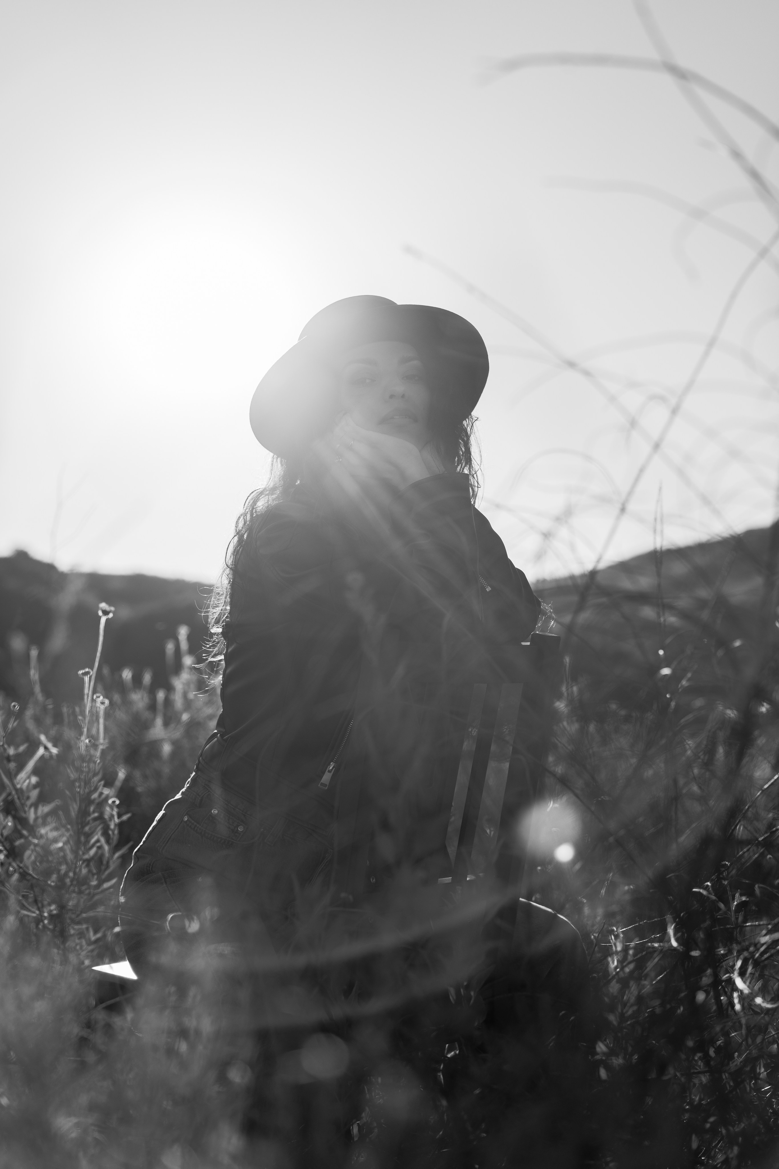 Morning photoshoot in the field. Portrait, family, maternity & wedding photography & videography in SoCal Kseni Vibe