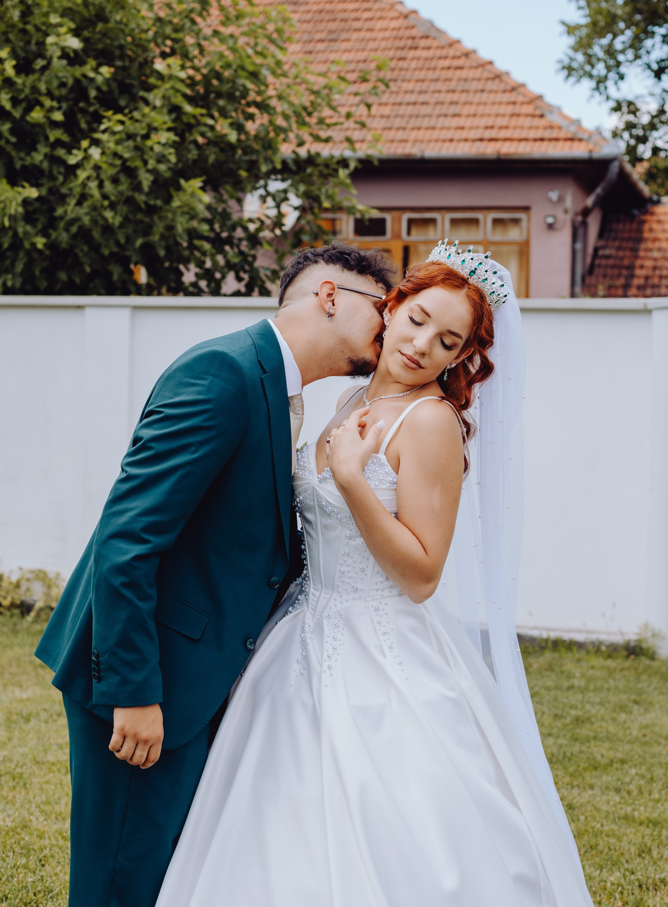 Paul & Maria. Wedding & couple photographer from Romania Rut Vetan