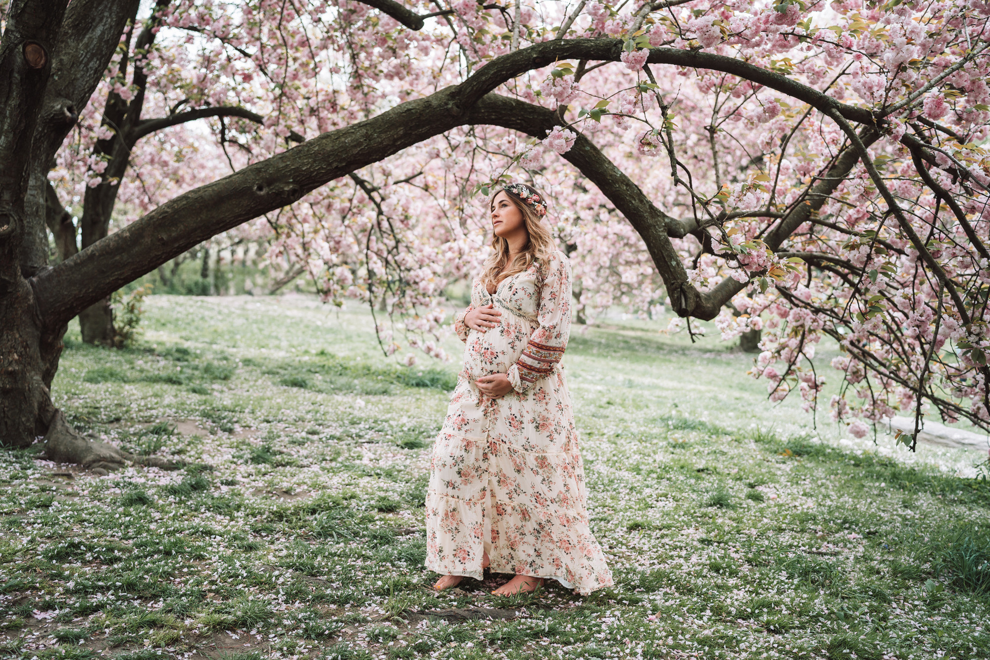 Alessia&Luca maternity photoshoot. Photographer in New York Faery By Mary