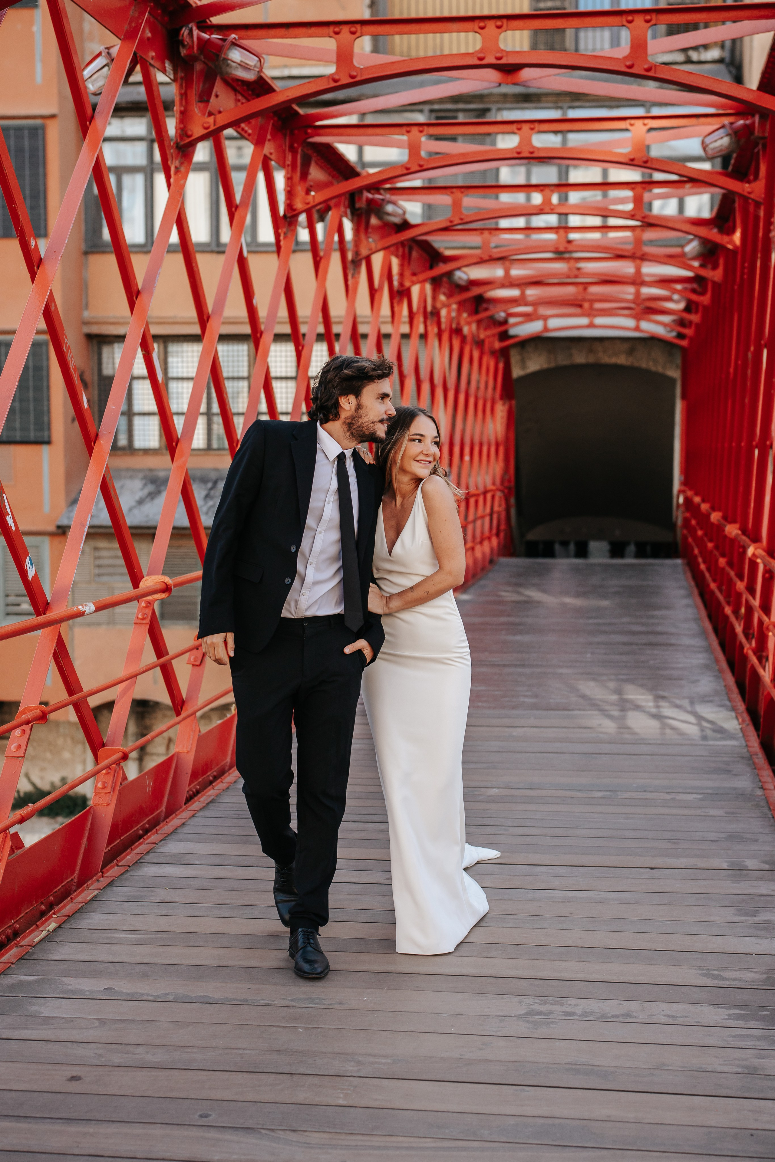 Barbara+Carlos, Girona, Love story. Wedding photographer in Catalonia