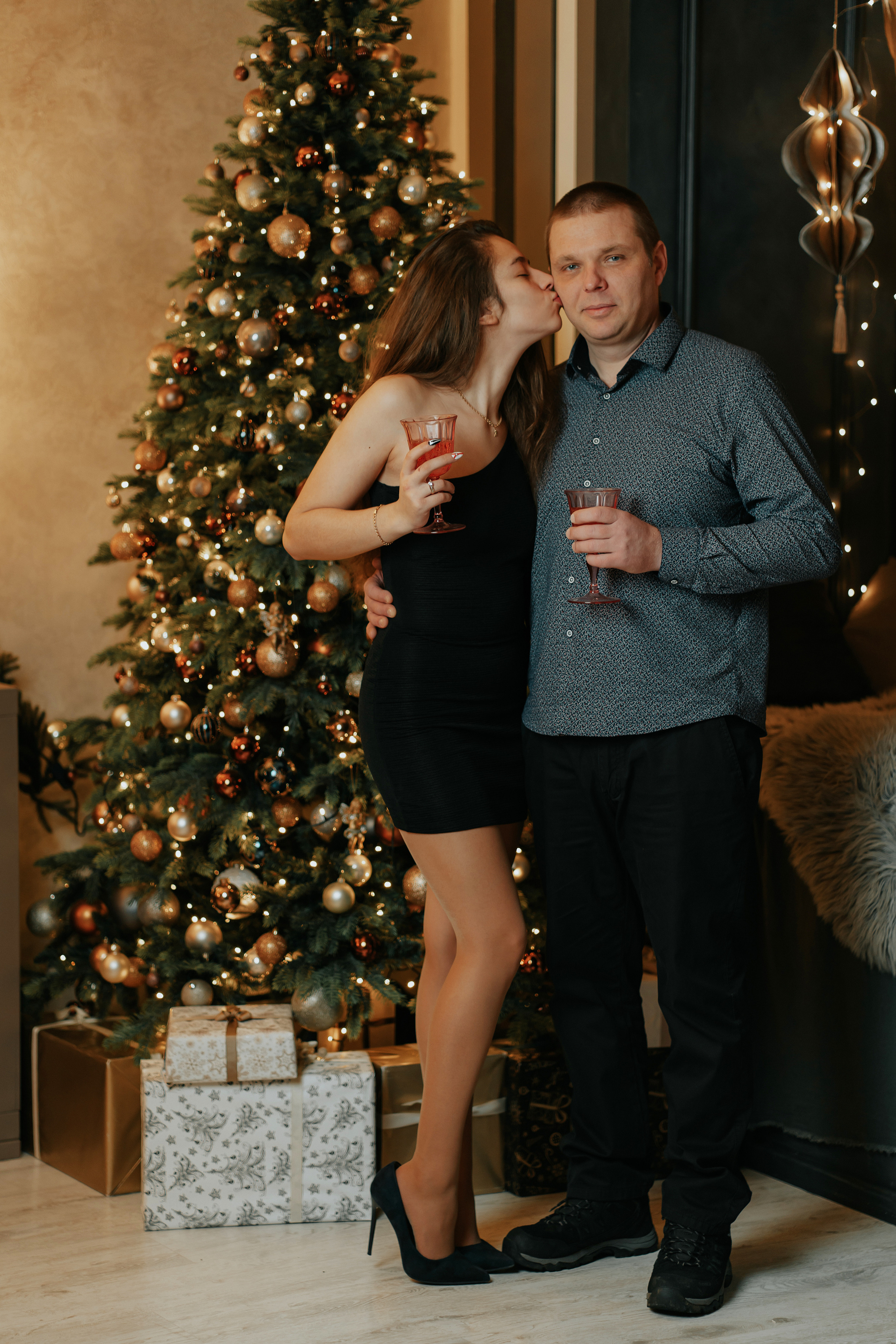 BIG HAPPY FAMILY. Montenegro photographer and videographer