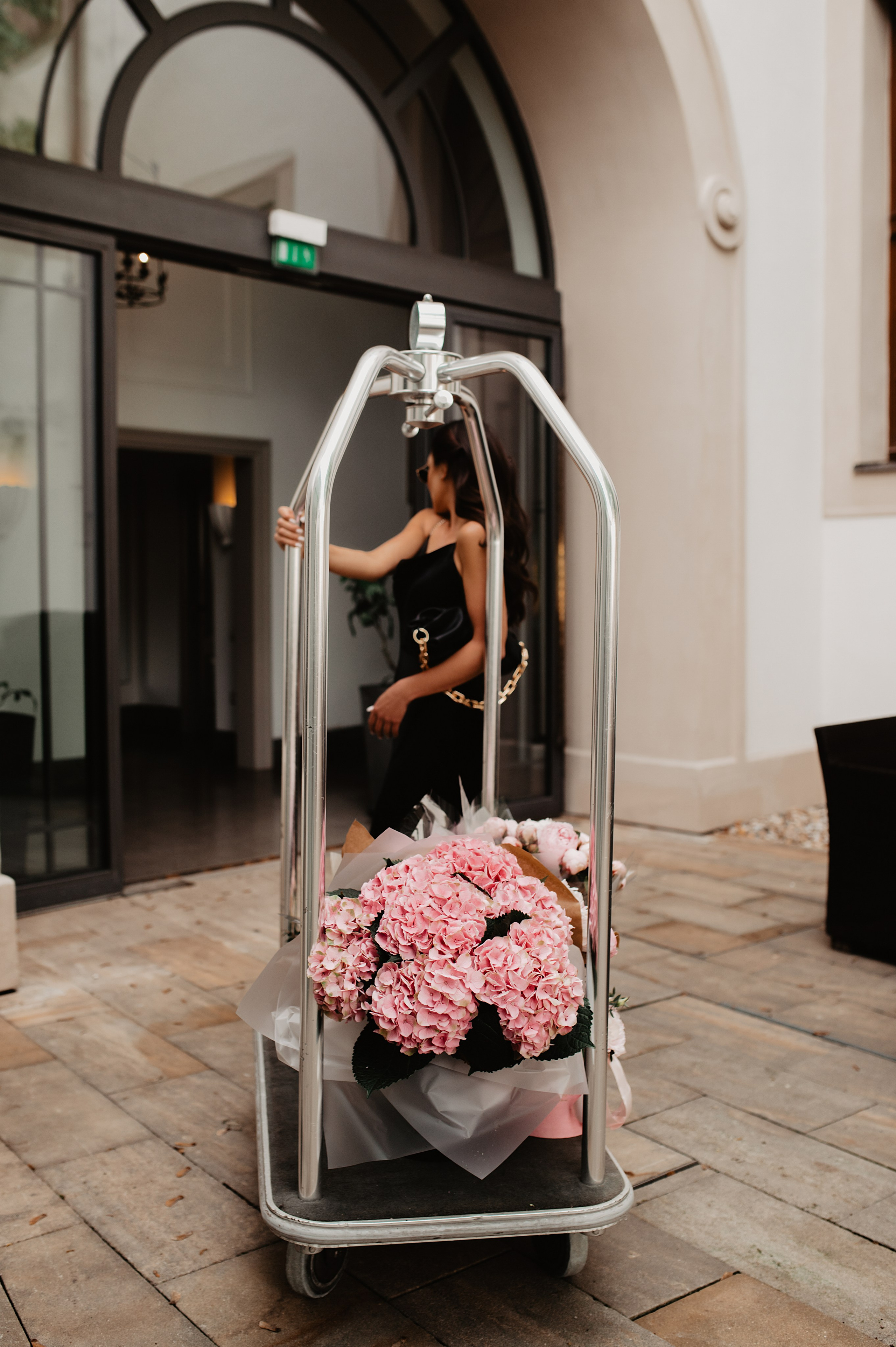 Nairi&ari. ANNA-MARIA PHOTO CONTENT CREATOR — photographer, aesthete, artist, and visual expert for Instagram in Prague