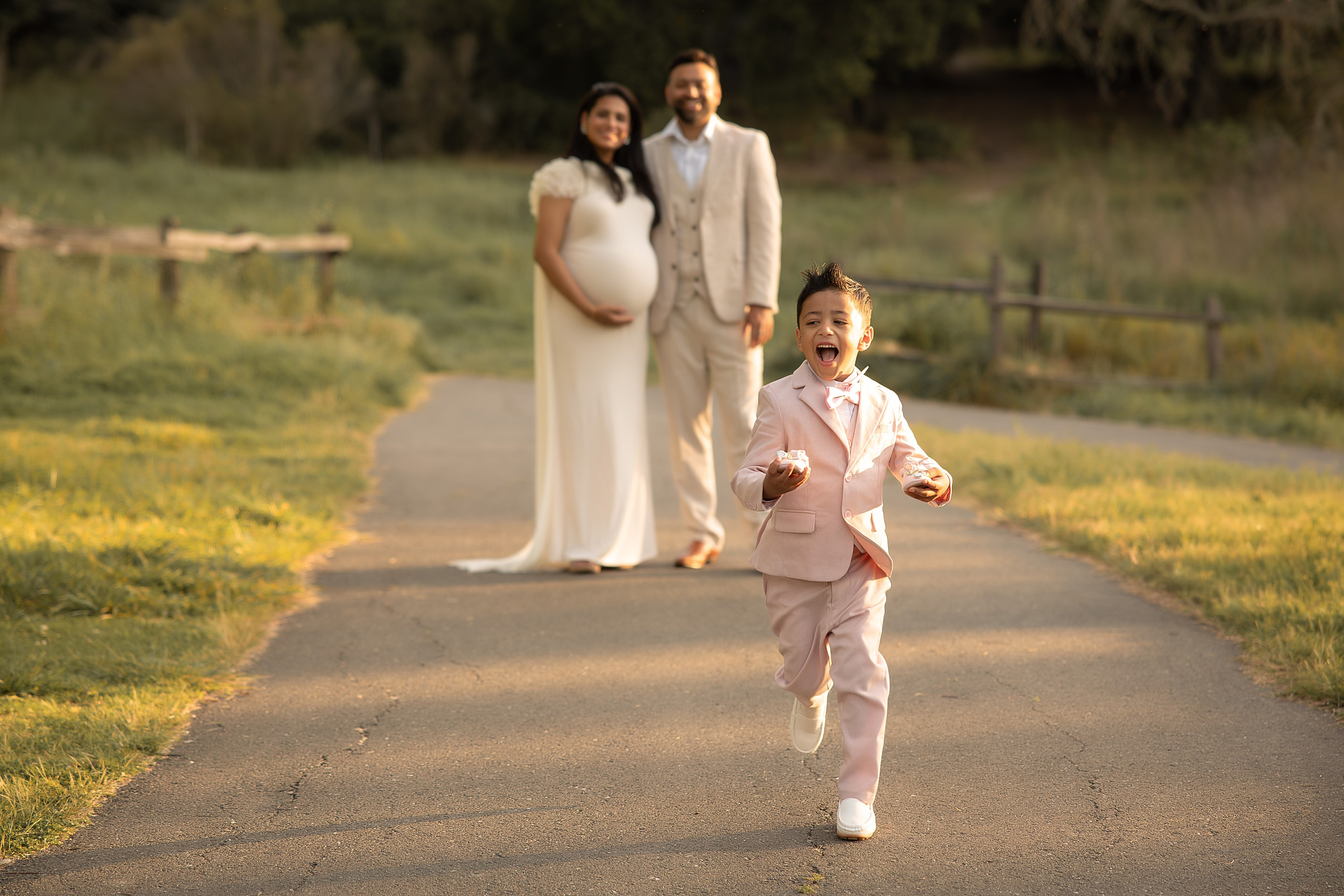 FAMILY & MATERNITY PHOTOGRAPHY. Couples & Families photographer in Bay Area, San Jose, California