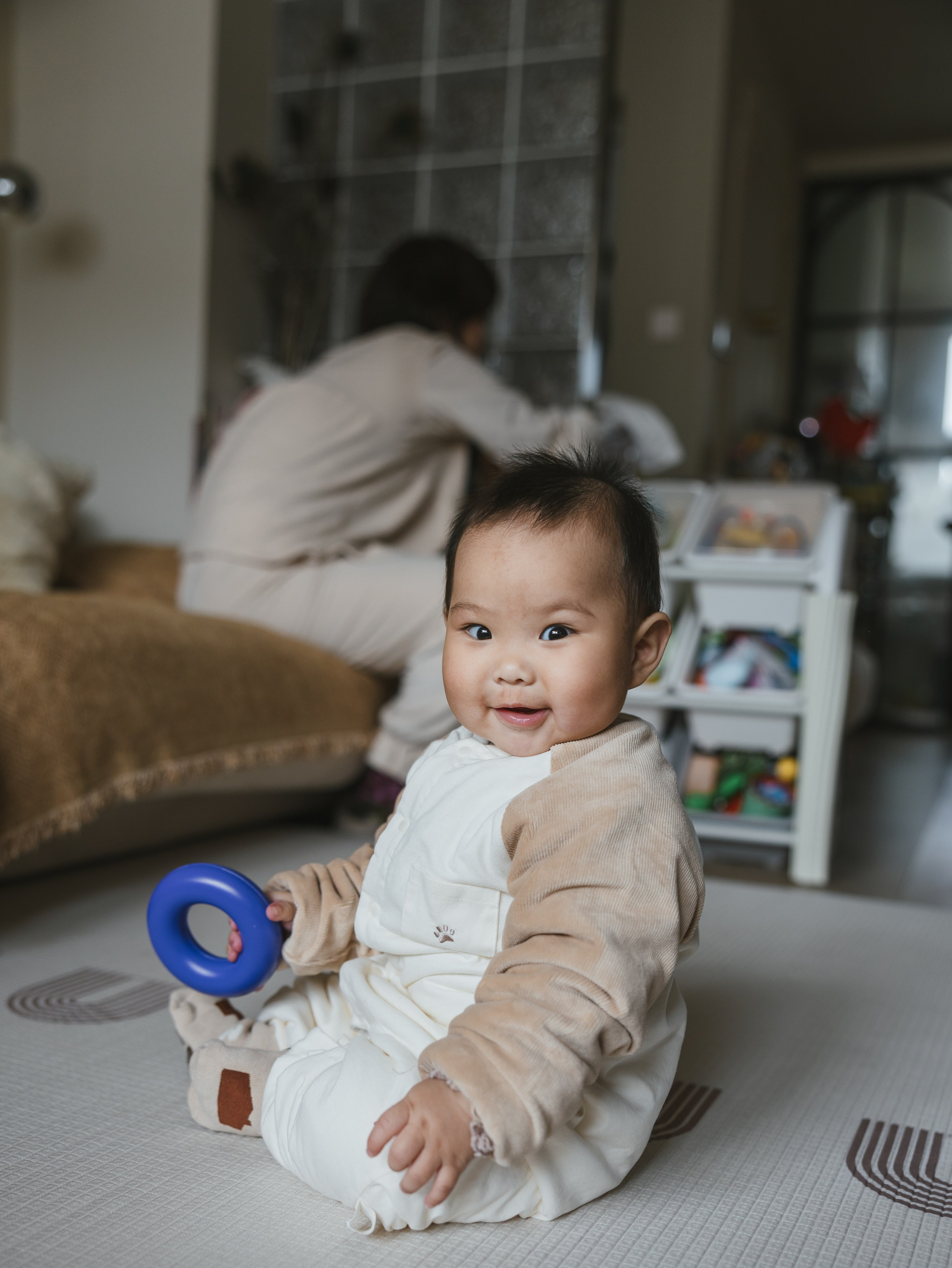 Family photograph in Shanghai. Shanghai Family Photographer Dora