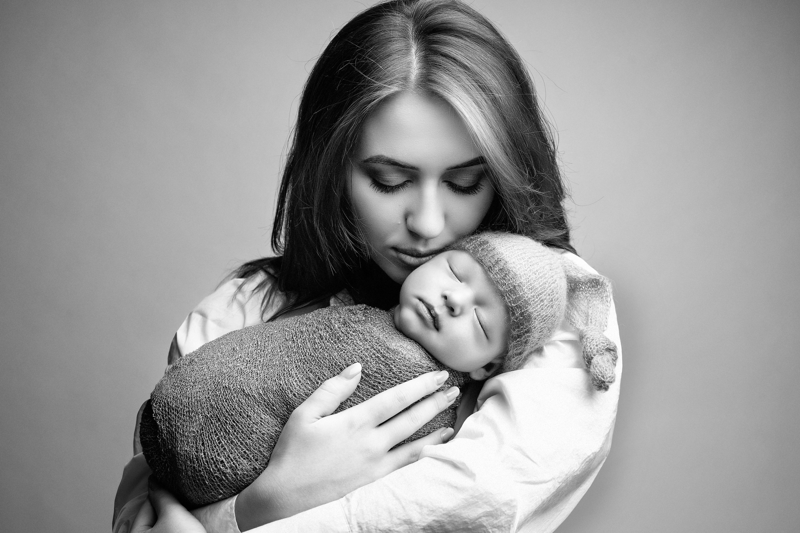 Karina, new born. Wedding & family photography in Seattle area. Helen Michelle photographer