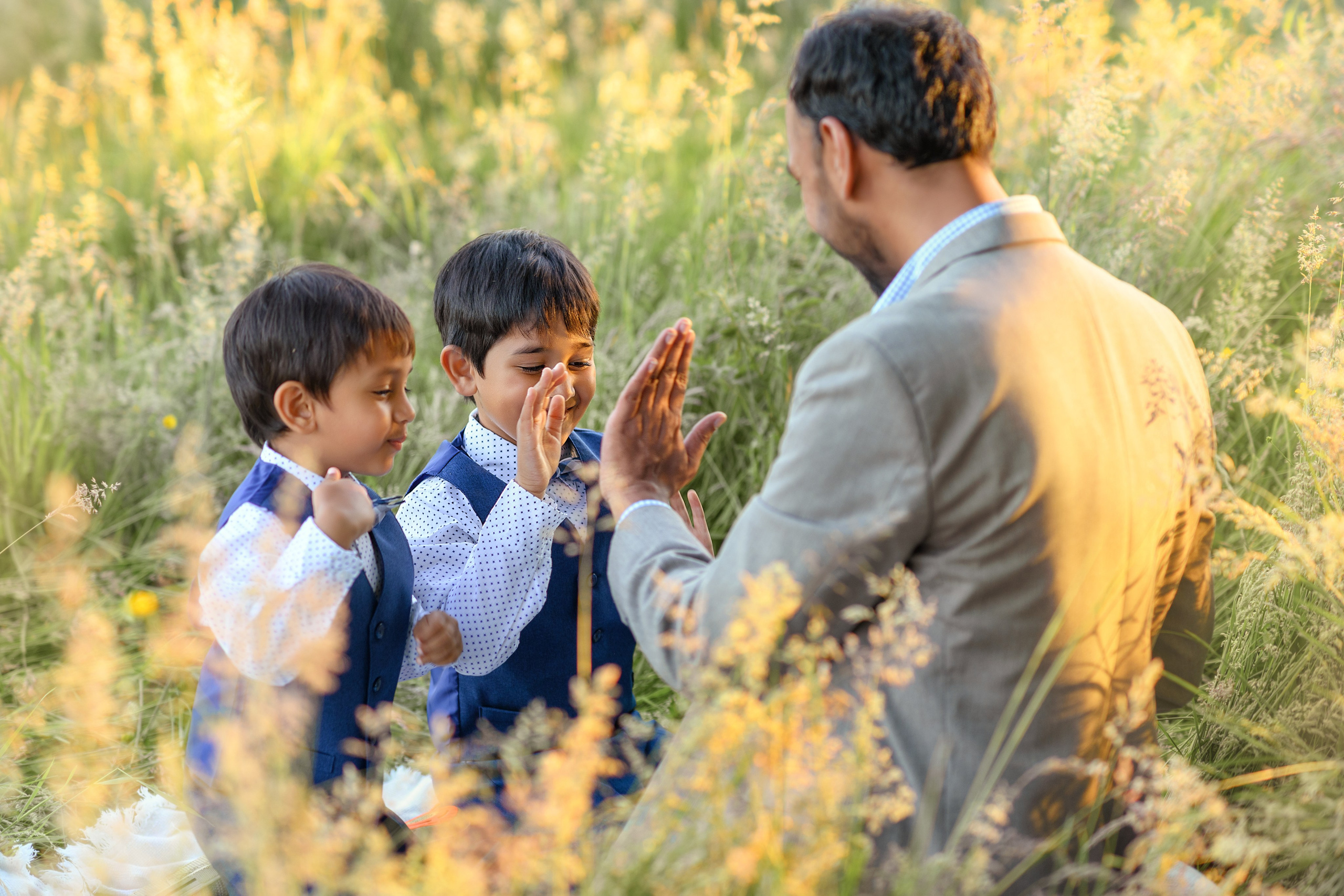 Jisha and her family. Wedding & family photography in Seattle area. Helen Michelle photographer