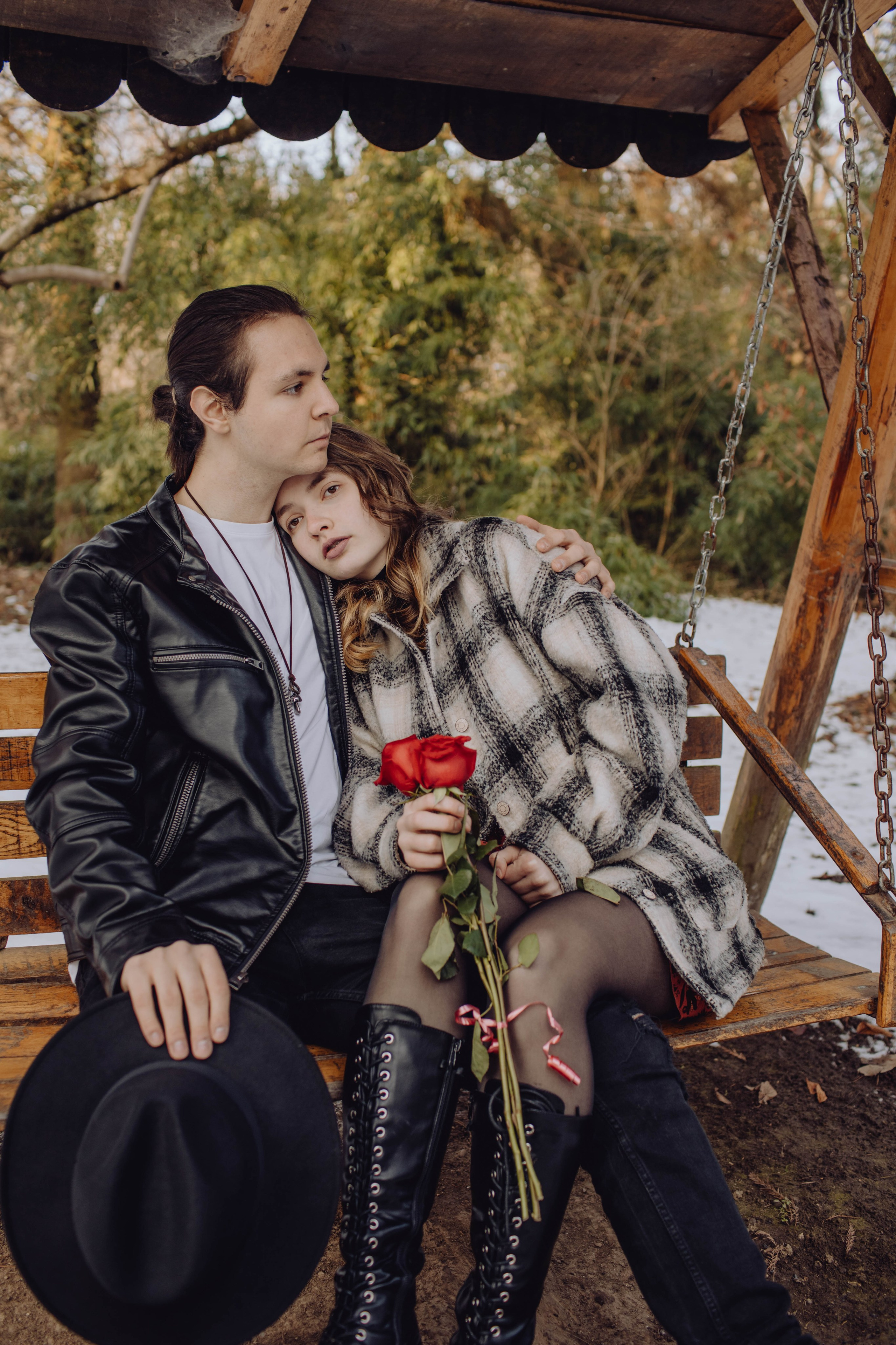 Serafim & Beatrice. Wedding & couple photographer from Romania Rut Vetan