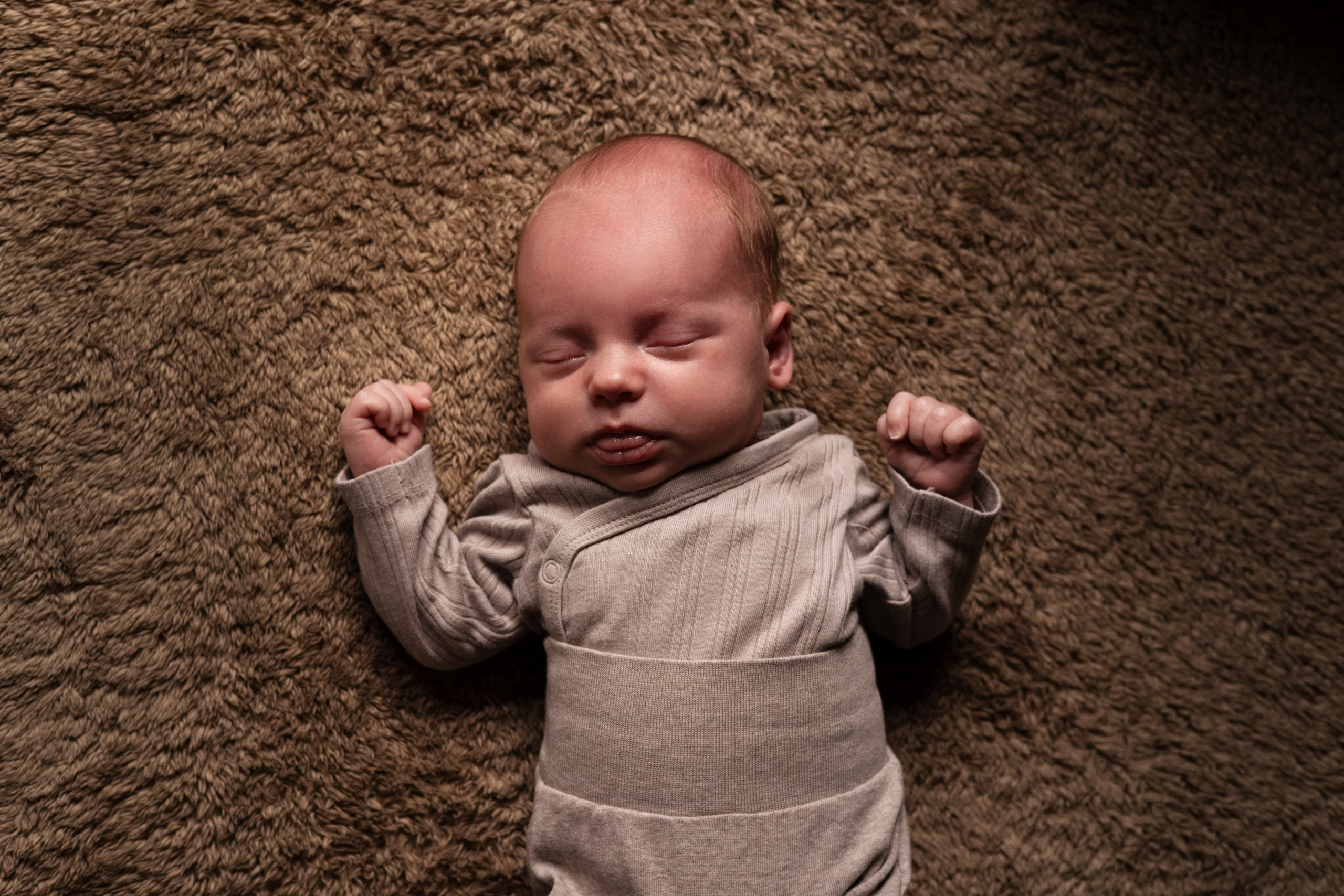 NEWBORN / LIFESTYLE INDOOR. Fotografin und Videografin im Raum Osnabrück und Emsland Alla