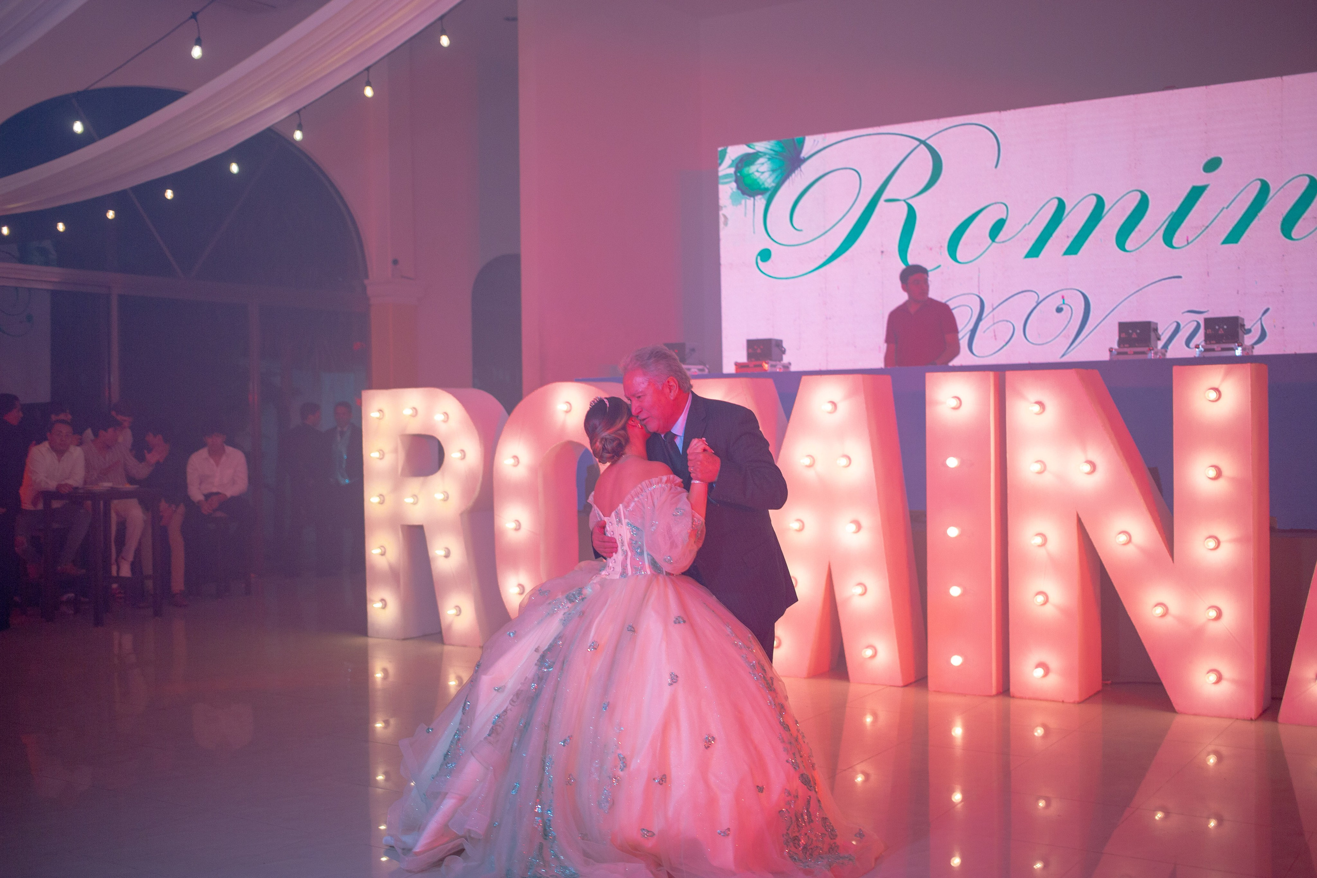 XV AÑOS ROMINA