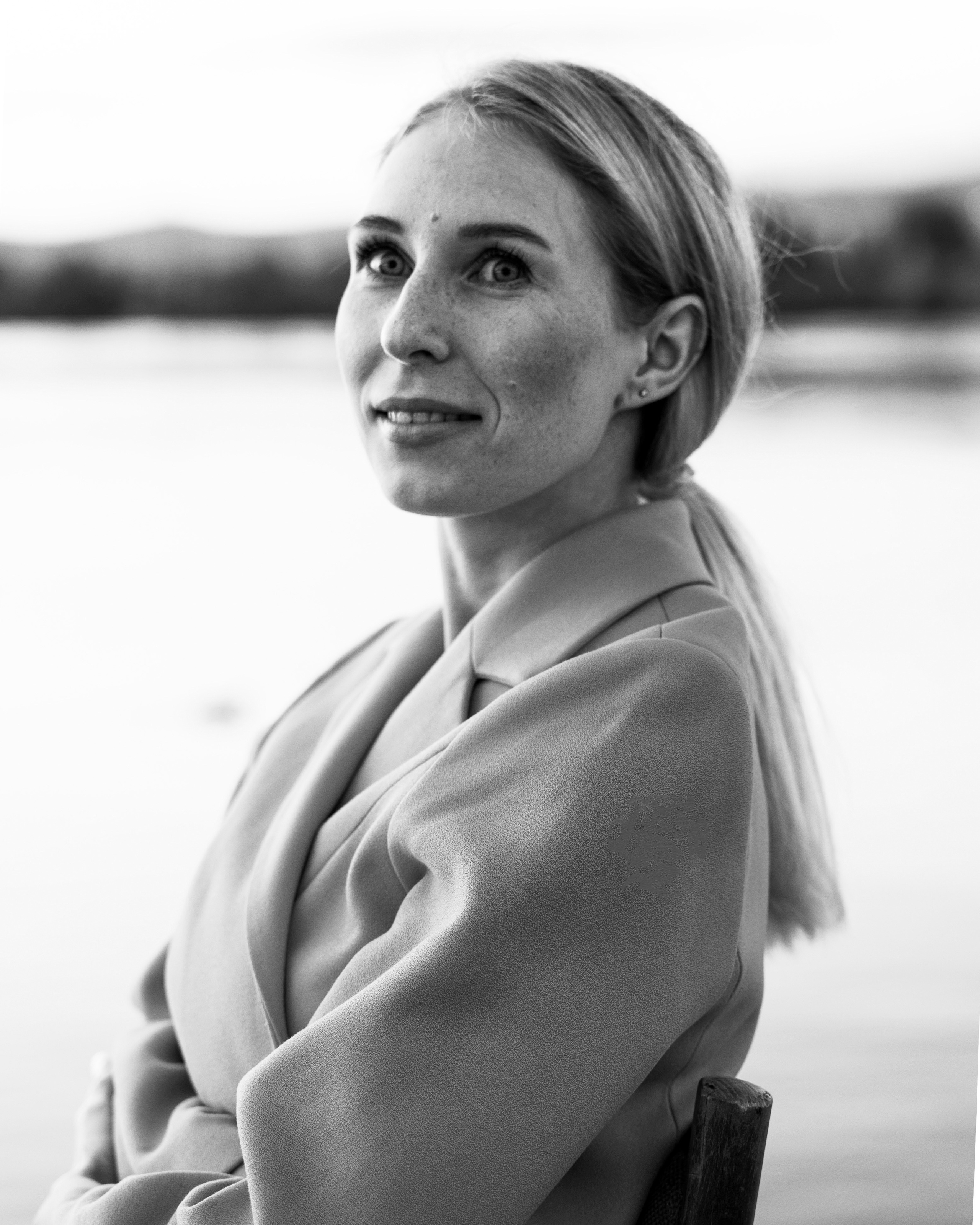 Рассвет. Стул. Фотограф в Барселоне Жанна Захарченко