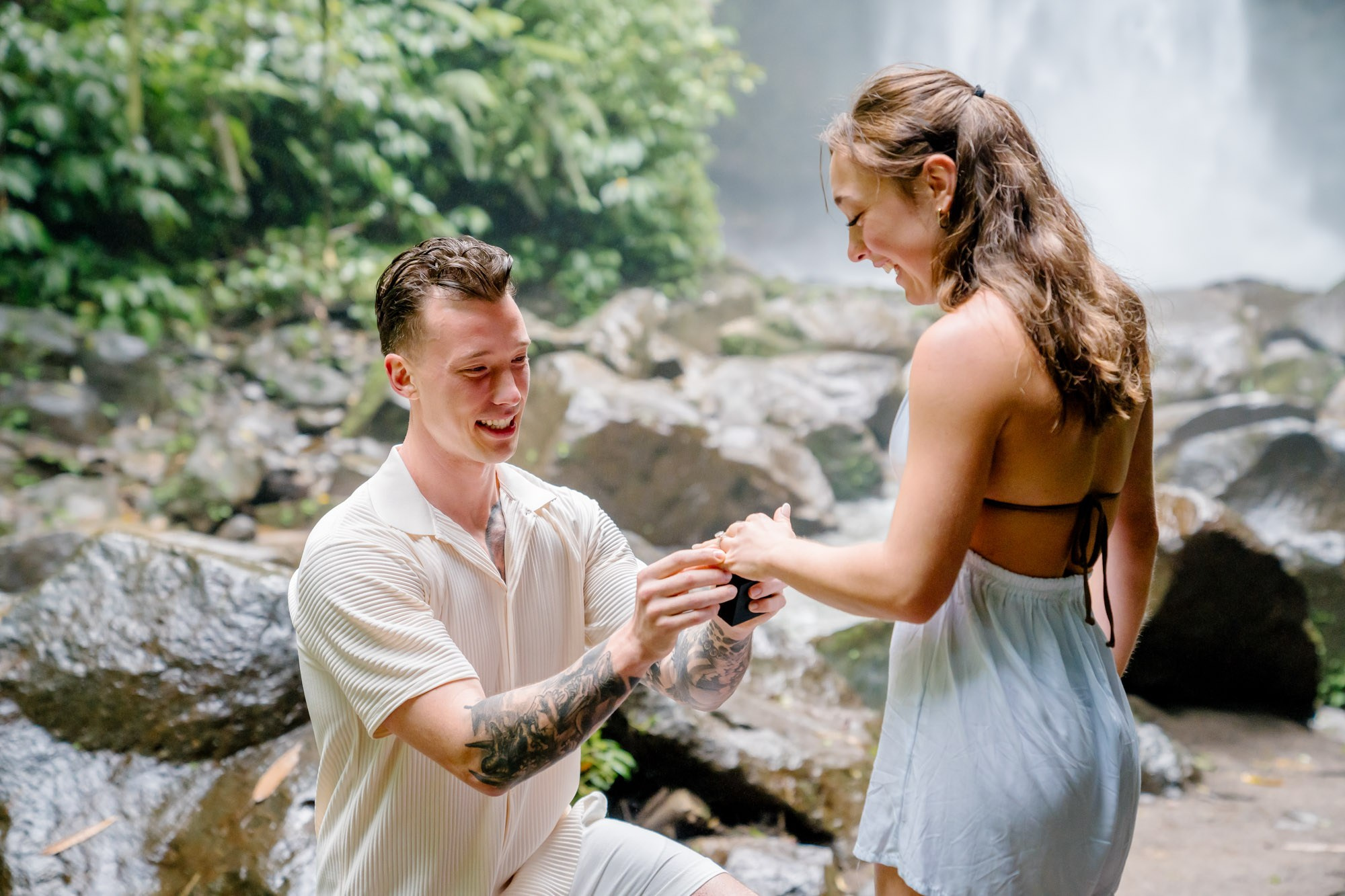 Marriage Proposal. Female Photographer in Bali