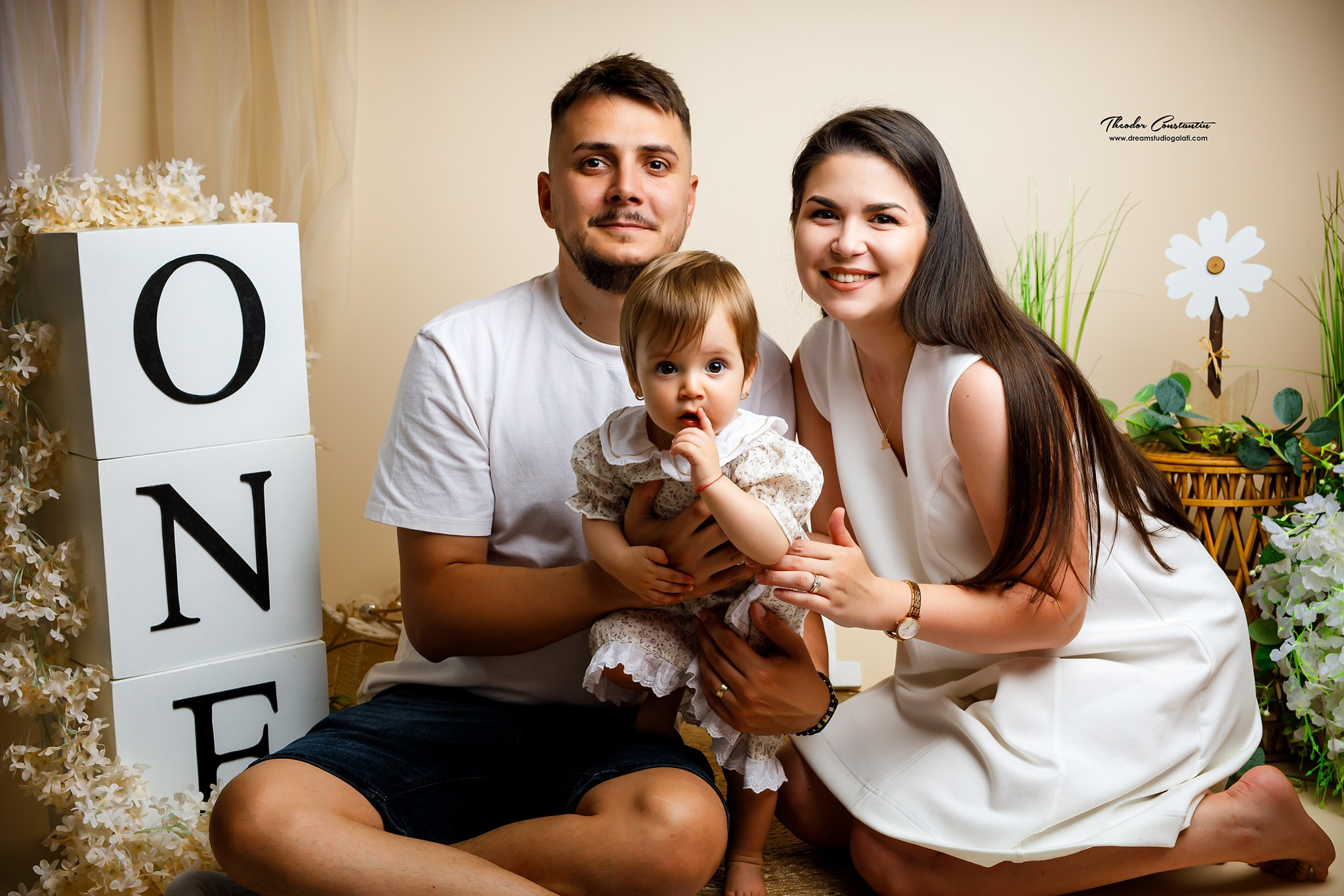 Studio. Dream Studio Galați – ședințe foto profesionale pentru familie, portrete și evenimente