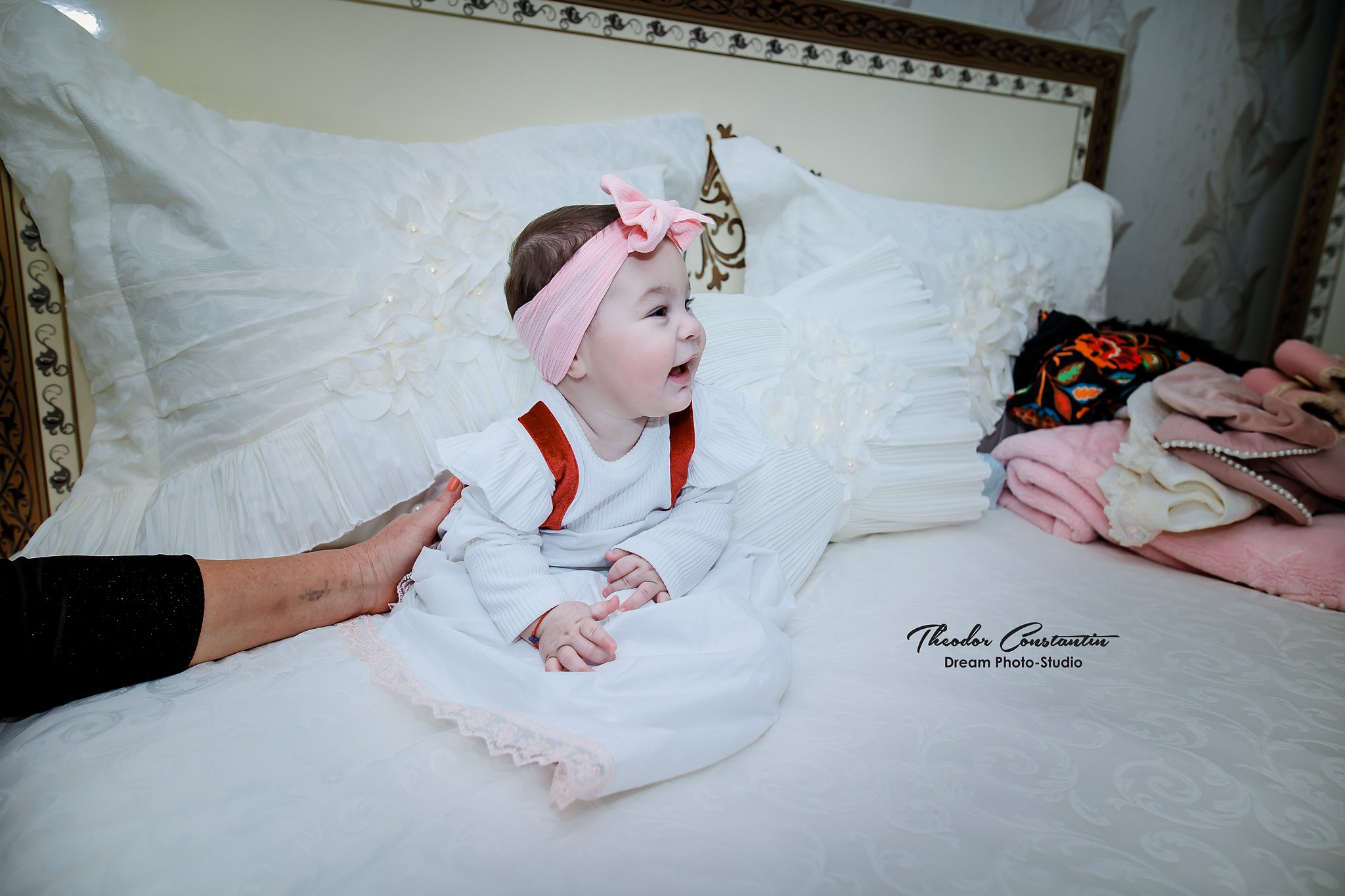 Botez. Dream Studio Galați – ședințe foto profesionale pentru familie, portrete și evenimente