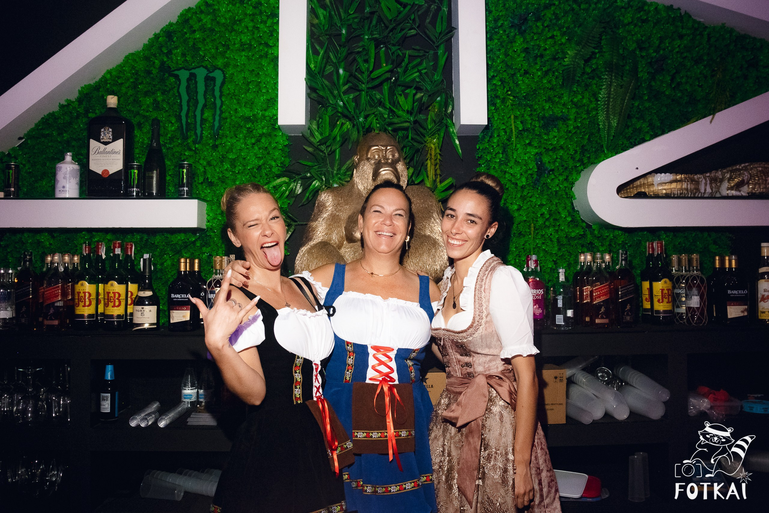 Oktoberfest Torrevieja 2025 в Avalon — Stones of the Coast, живая музыка и рок-атмосфера | Фоторепортаж FOTKAI