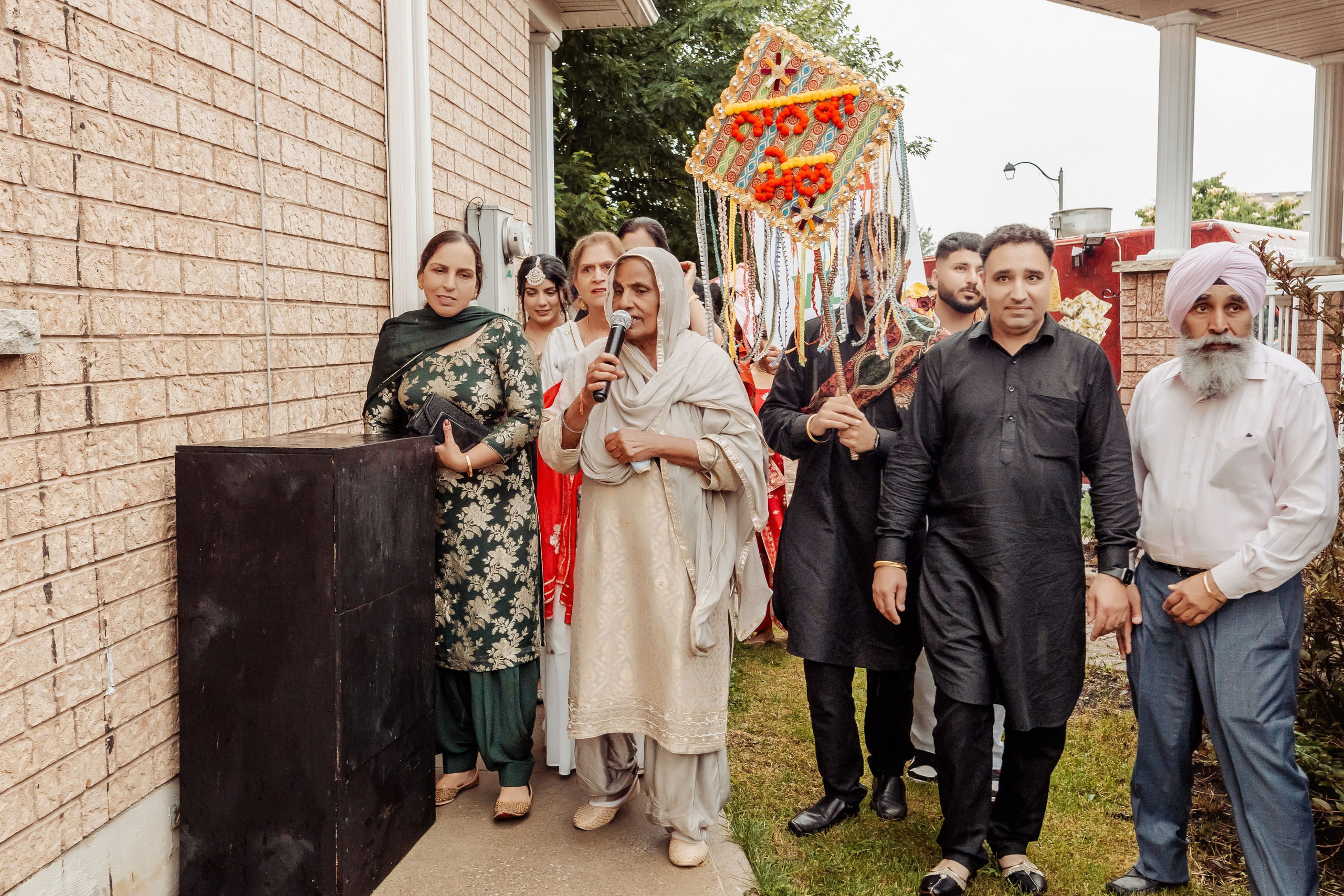 Gurchain & Tegvir. Wedding Photographer & Cinematographer studios