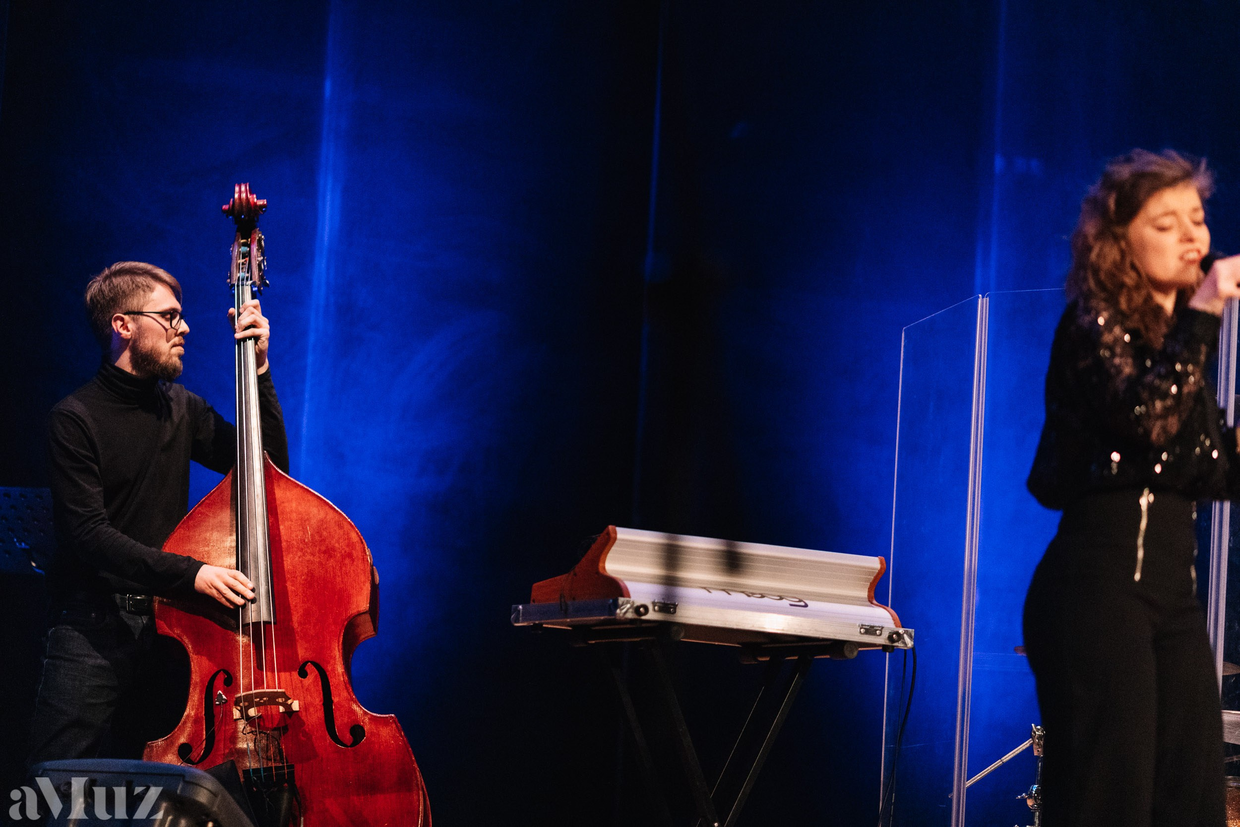 Jazz Zaśpiewam. Fotograf Ślubny Warszawa - Sesje Biznesowe Rodzinne Eventy