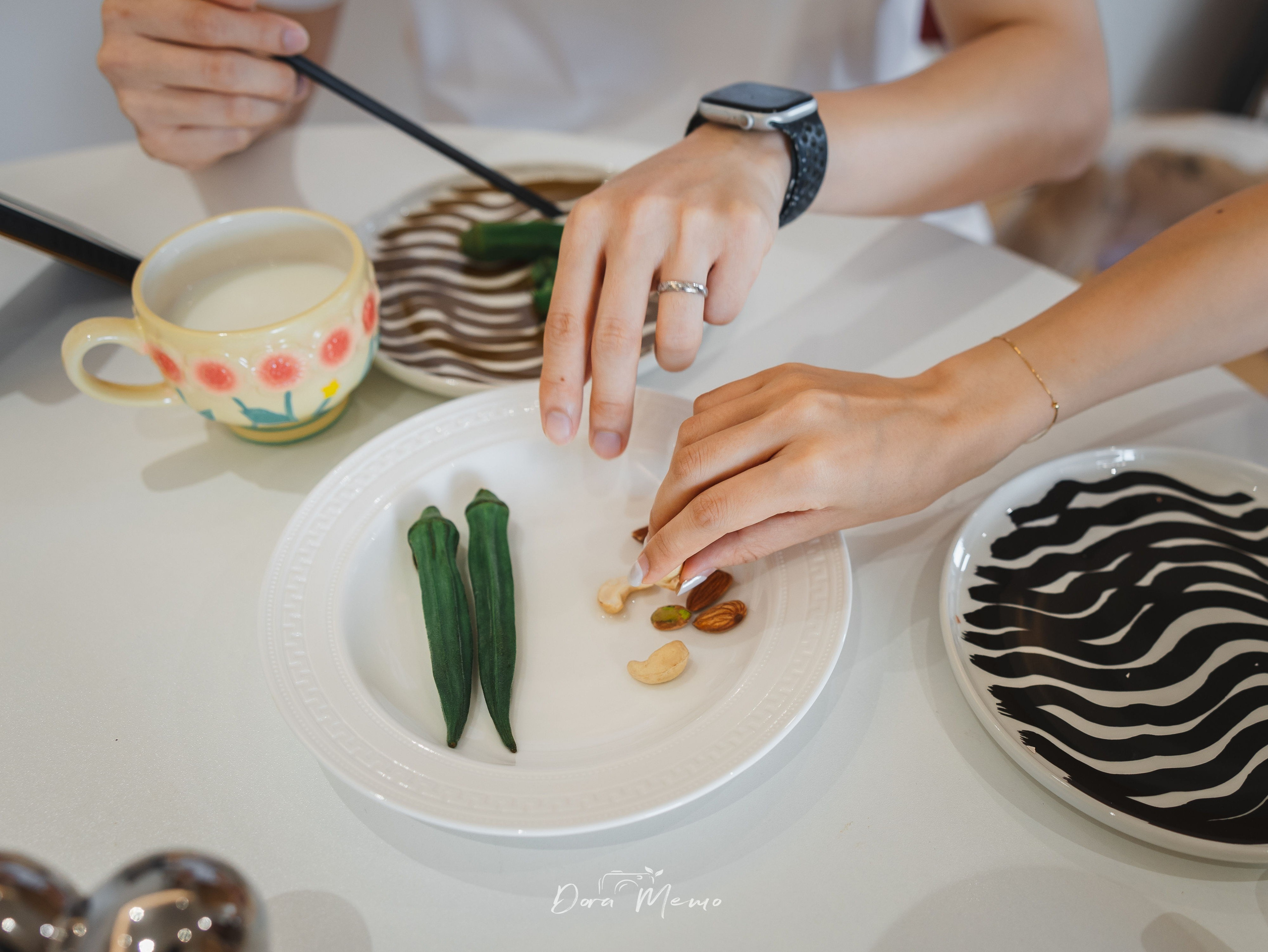 At-Home Maternity Session | Shanghai Family Photographer