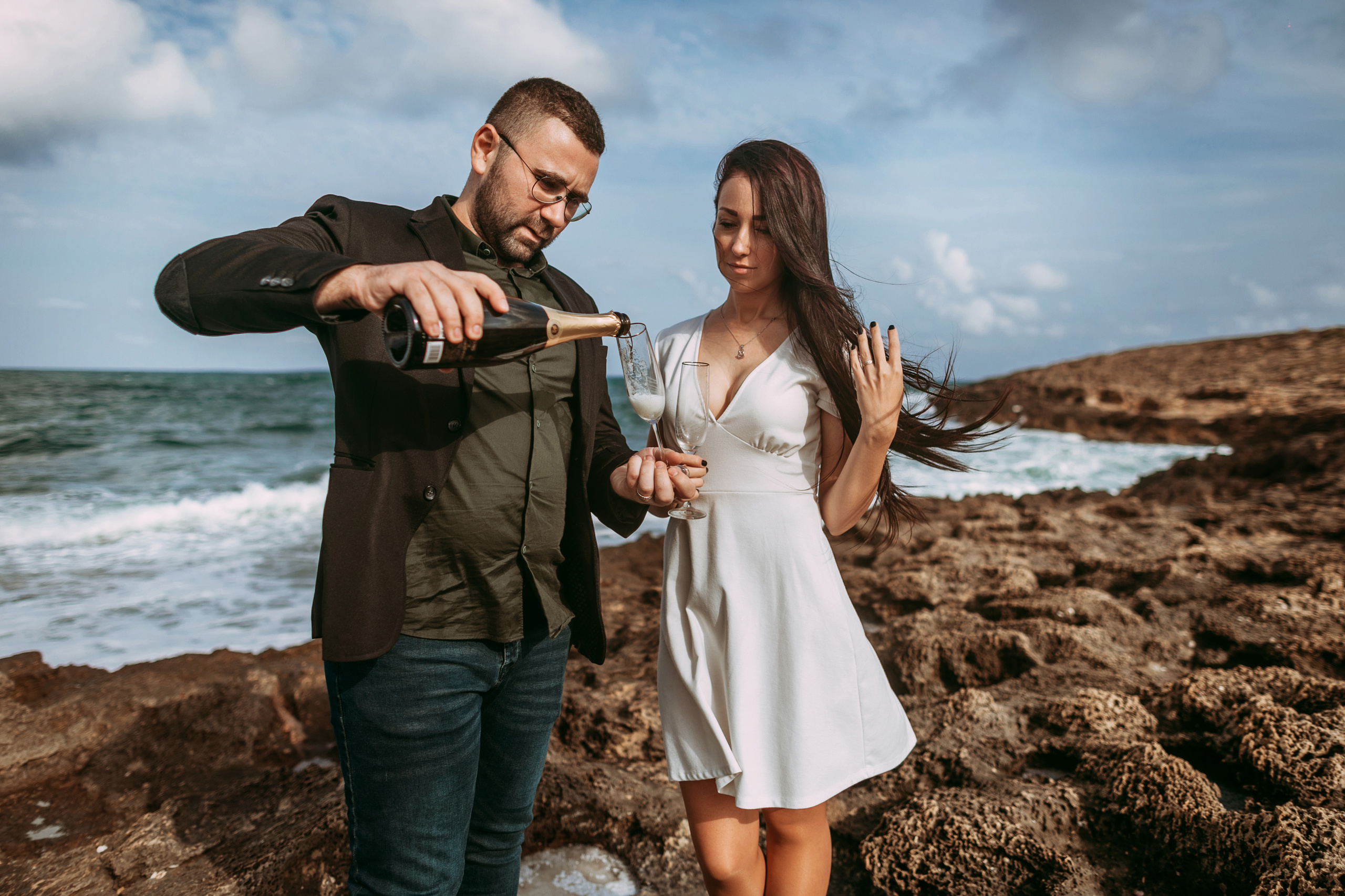 Love Story at Hof HaBonim Beach, Israel. George TLV — профессиональный фотограф и ретушёр, Израиль / Profession
