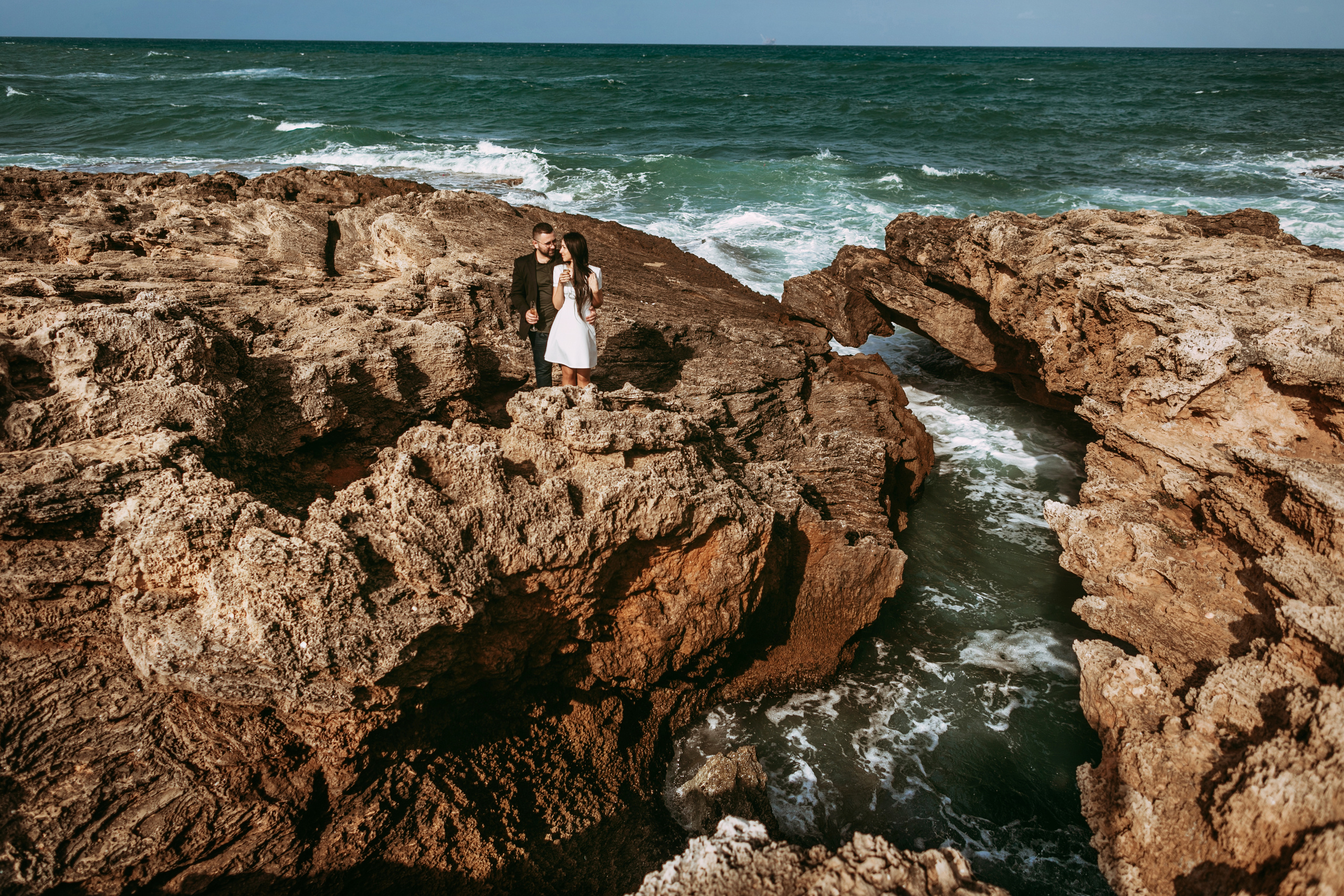 Love Story at Hof HaBonim Beach, Israel. George TLV — профессиональный фотограф и ретушёр, Израиль / Profession