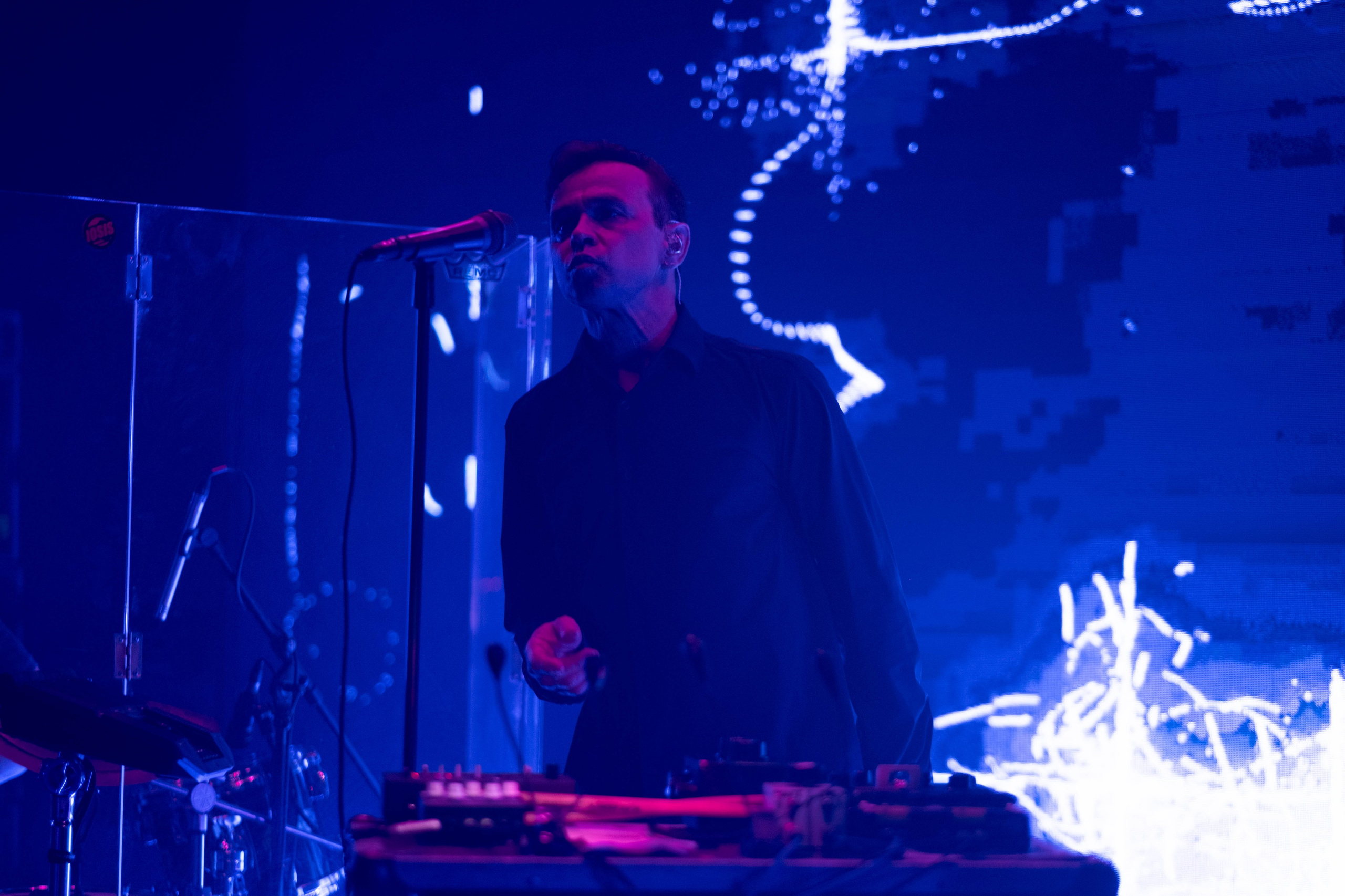 Dolphin @ 7 Fridays @ 06.05.25