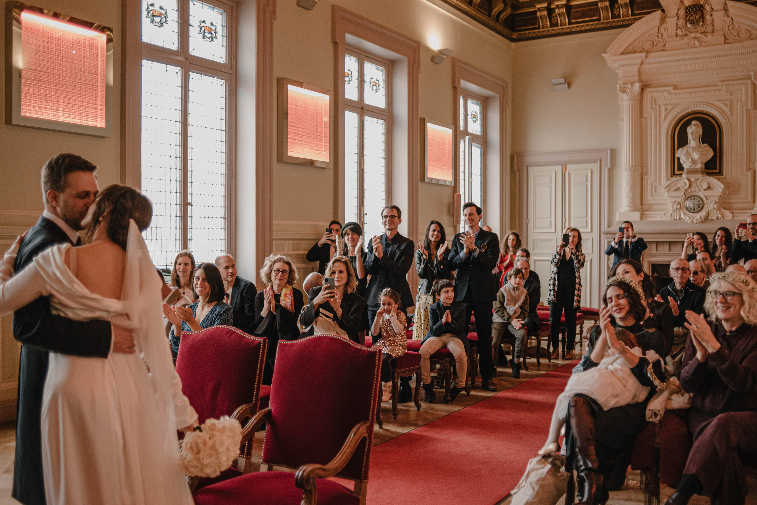 Камерная свадьба в Марэ, Париж | Ksenia Marchand. Ksenia Marchand/ Lifestyle photographer in Paris