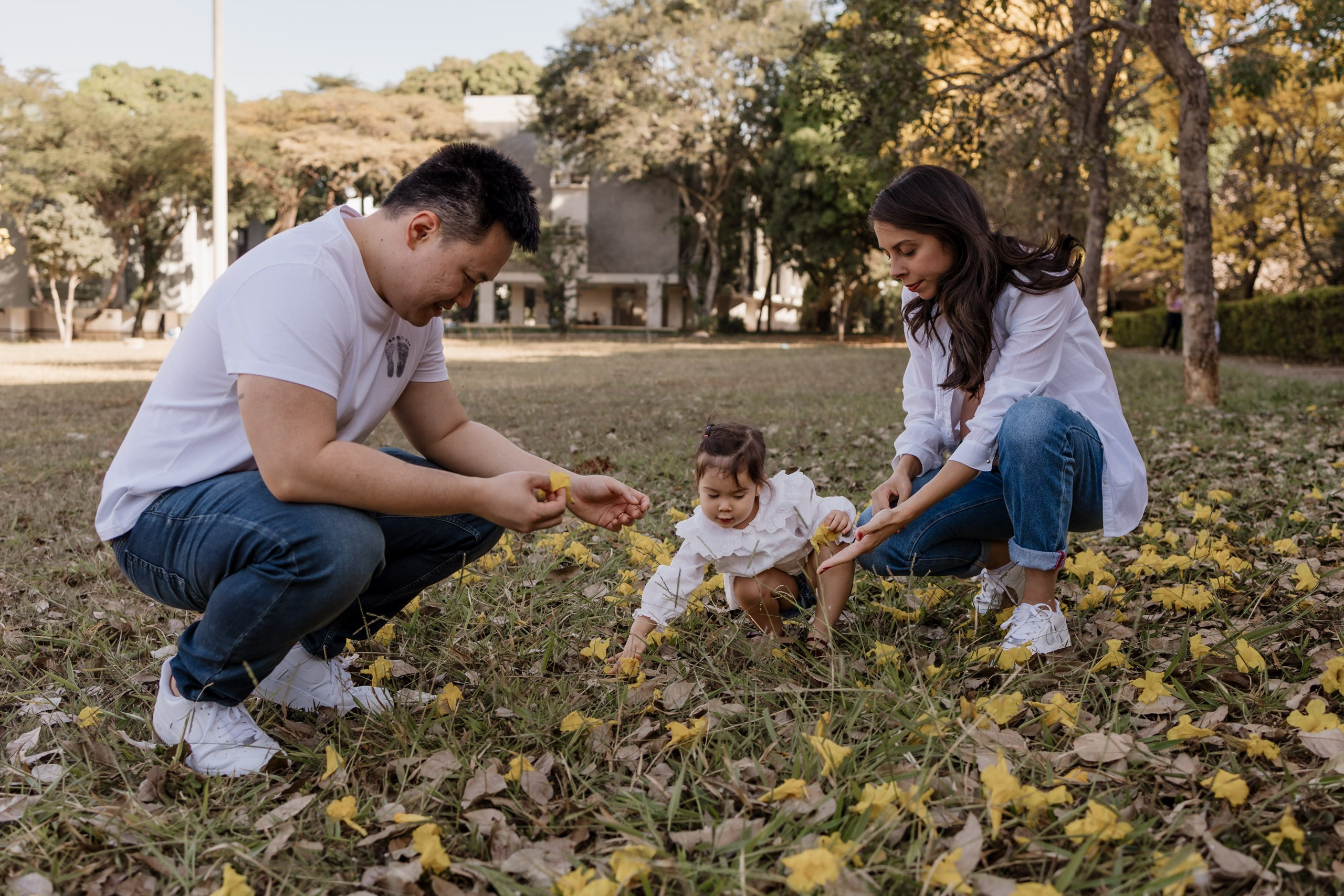 Mãe gestante e filha durante ensaio em Brasília