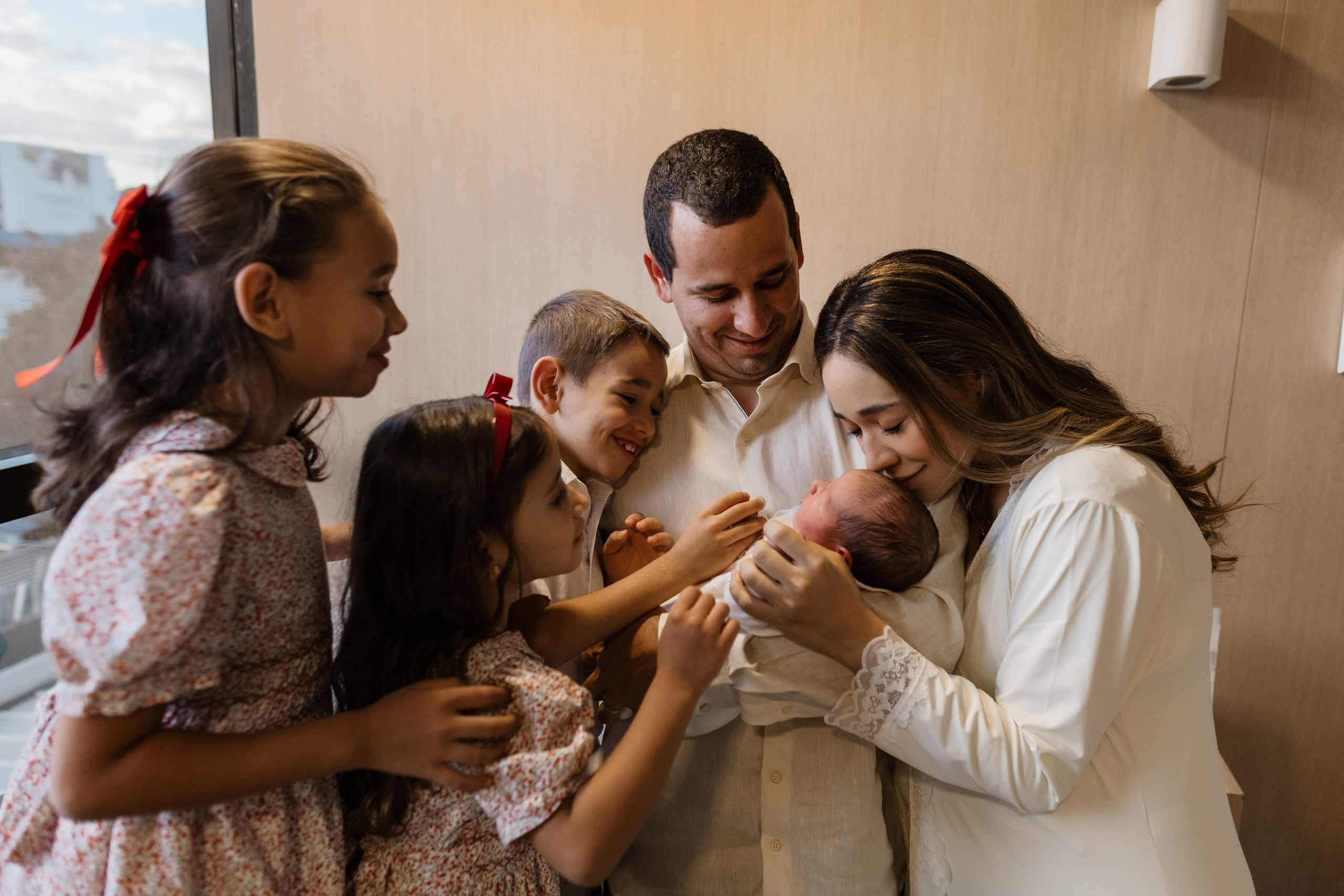família em ensaio maternidade