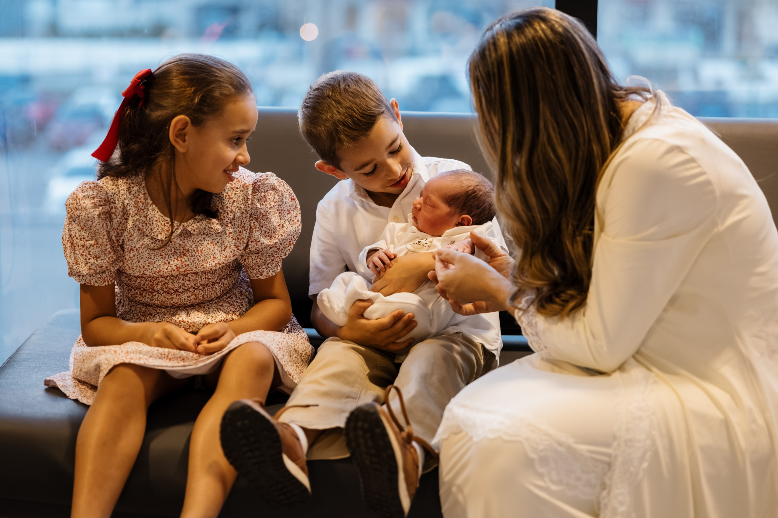 família em ensaio maternidade