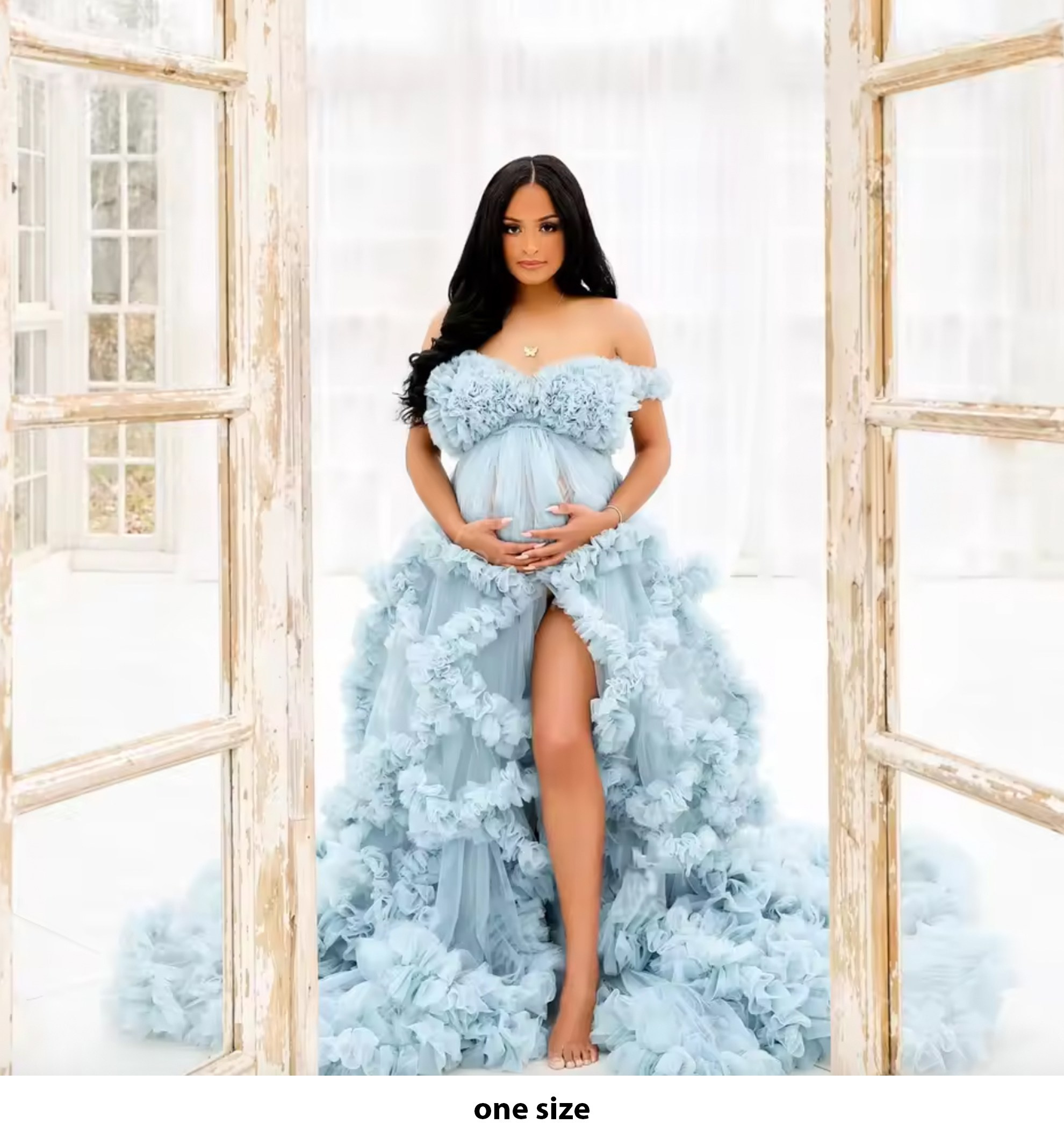 Gowns for photoshoots in Prague and Czech Republic. Professional photographer in Prague Anastasia Haritonova