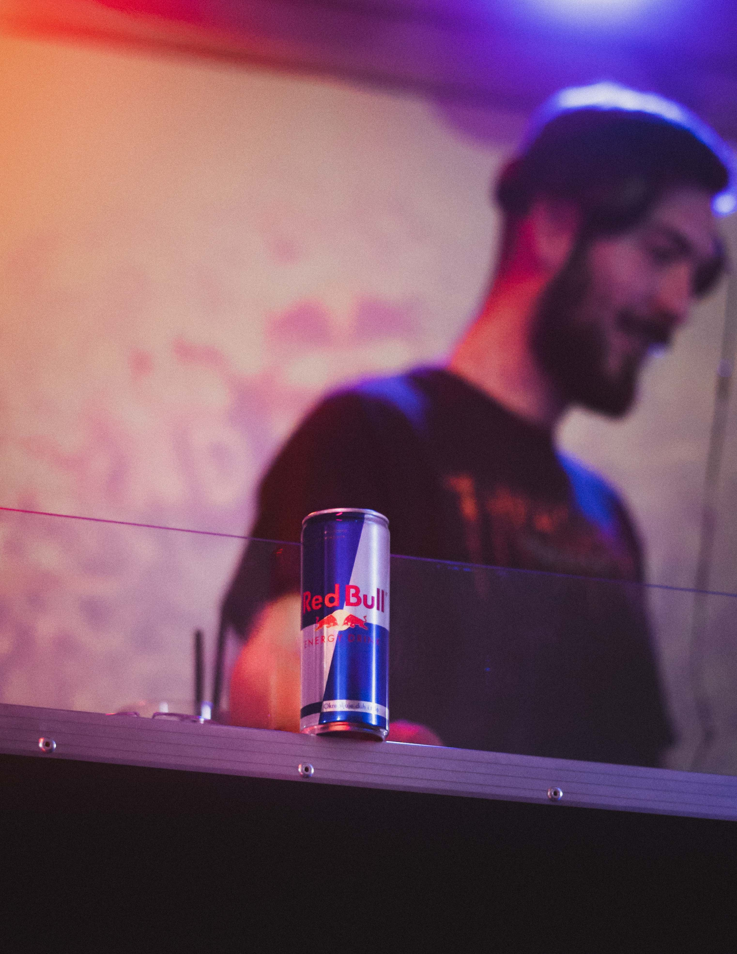 RedBull Doodle Art. Žukov Studio