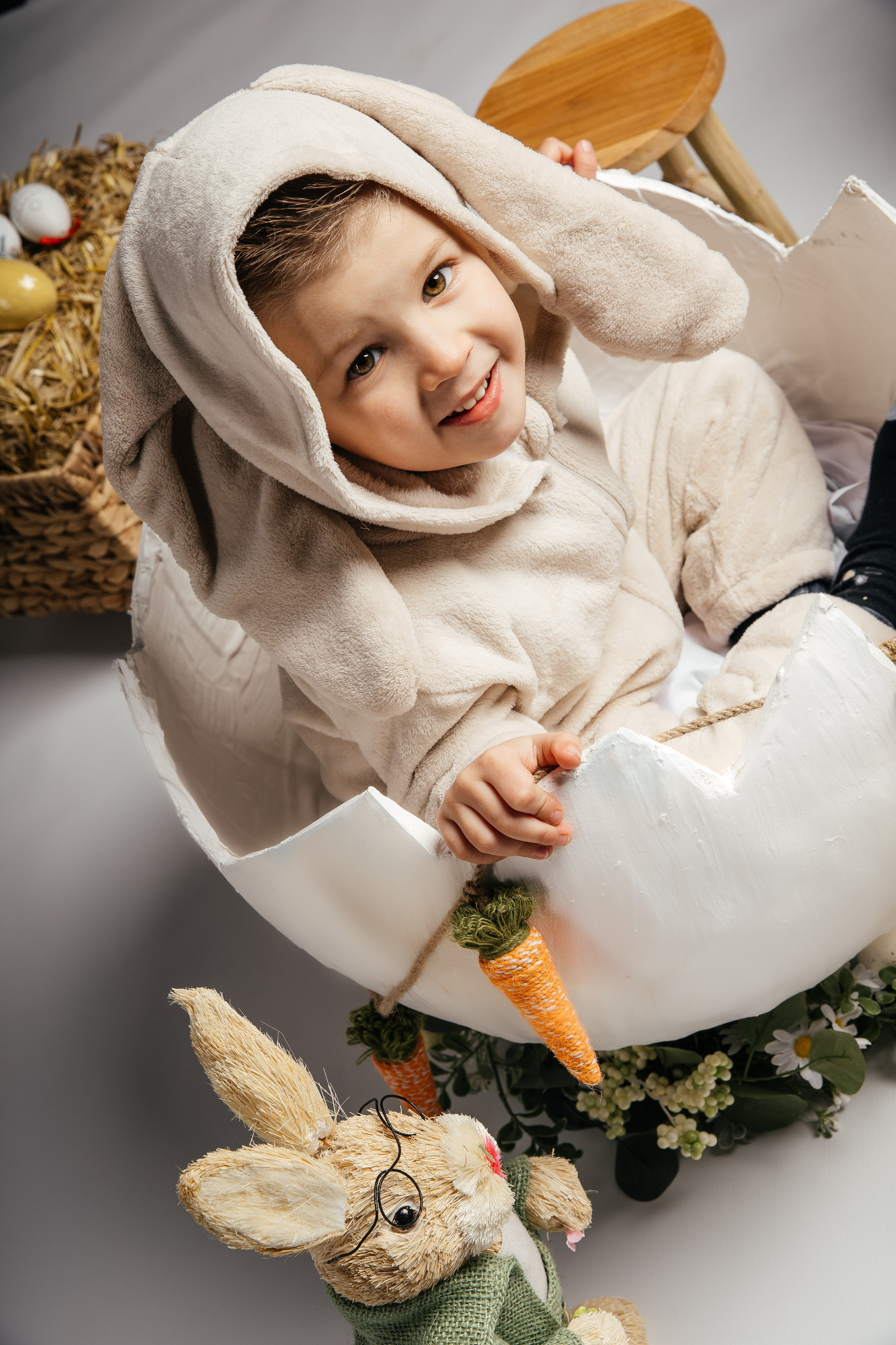 Easter Photoshoot. Https://valeriubriciuc.com/