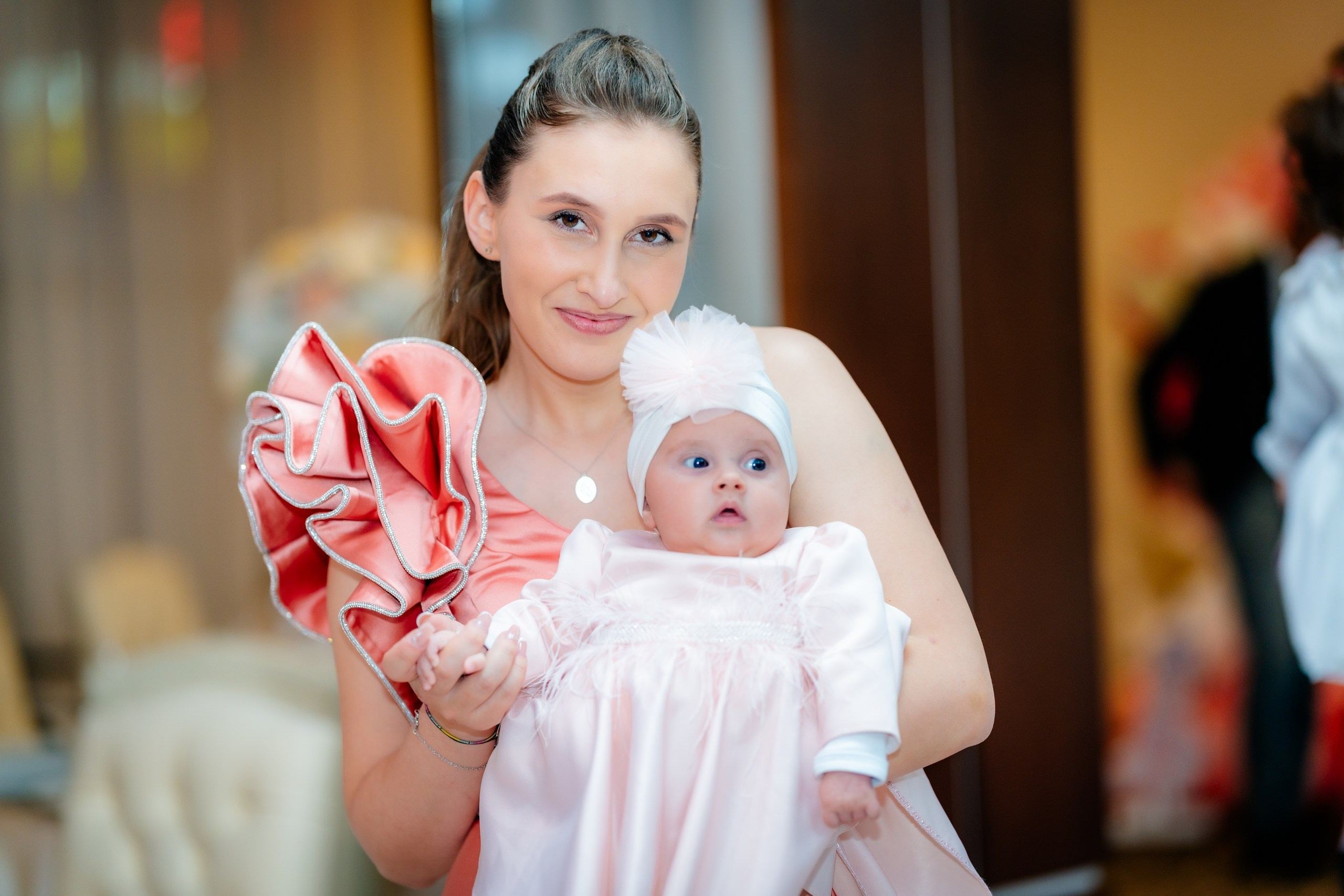 fotograf botez Miruna Parascheva, fotografie botez Botoșani, fotograf Alin Chirilă, amintiri botez, fotografii botez, botez Miruna Parascheva, fotograf copii, fotografie botez în Botoșani-alt="botez Miruna Parascheva, fotografie botez Alin Chirilă, amintiri botez, fotografii emoționante botez Botoșani"-- fotografii-botez-bebelus- amintiri-botez-micuț- moment-sfânt-crestinare- fotografie-emotionanta-botez- detalii-botez-bebelusi- parinti-fericiti-la-botez- fotograf-botez-profesionist- botez-in-biserica-ortodoxa- micuț-botezat-cu-emoție- zâmbete-și-lacrimi-la-botez- bebeluș-la-cristelniță- decor-botez-colorat- botez-cu-dragoste-și-credință- emotie-pura-la-botez- fotograf-botez-botosani- botez-iasi-suceava-fotograf- amintiri-nepretuite-botez