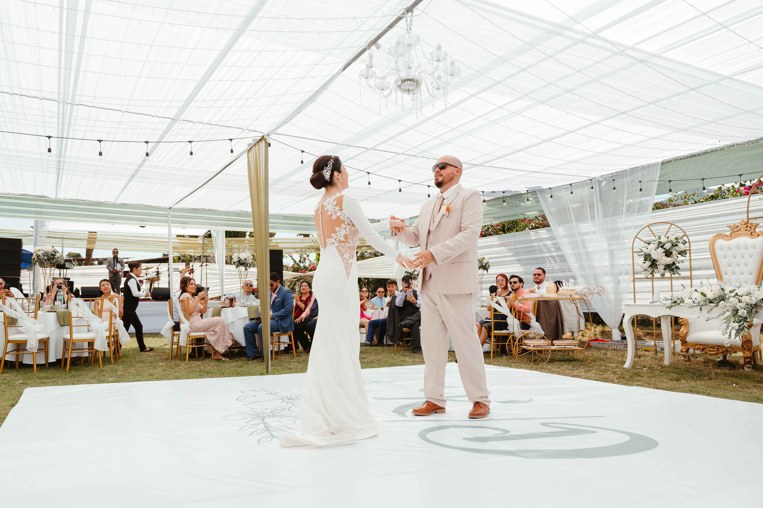 Karina y Daniel. Fotógrafo de bodas en Loja Ecuador | Piero Alvarez PH